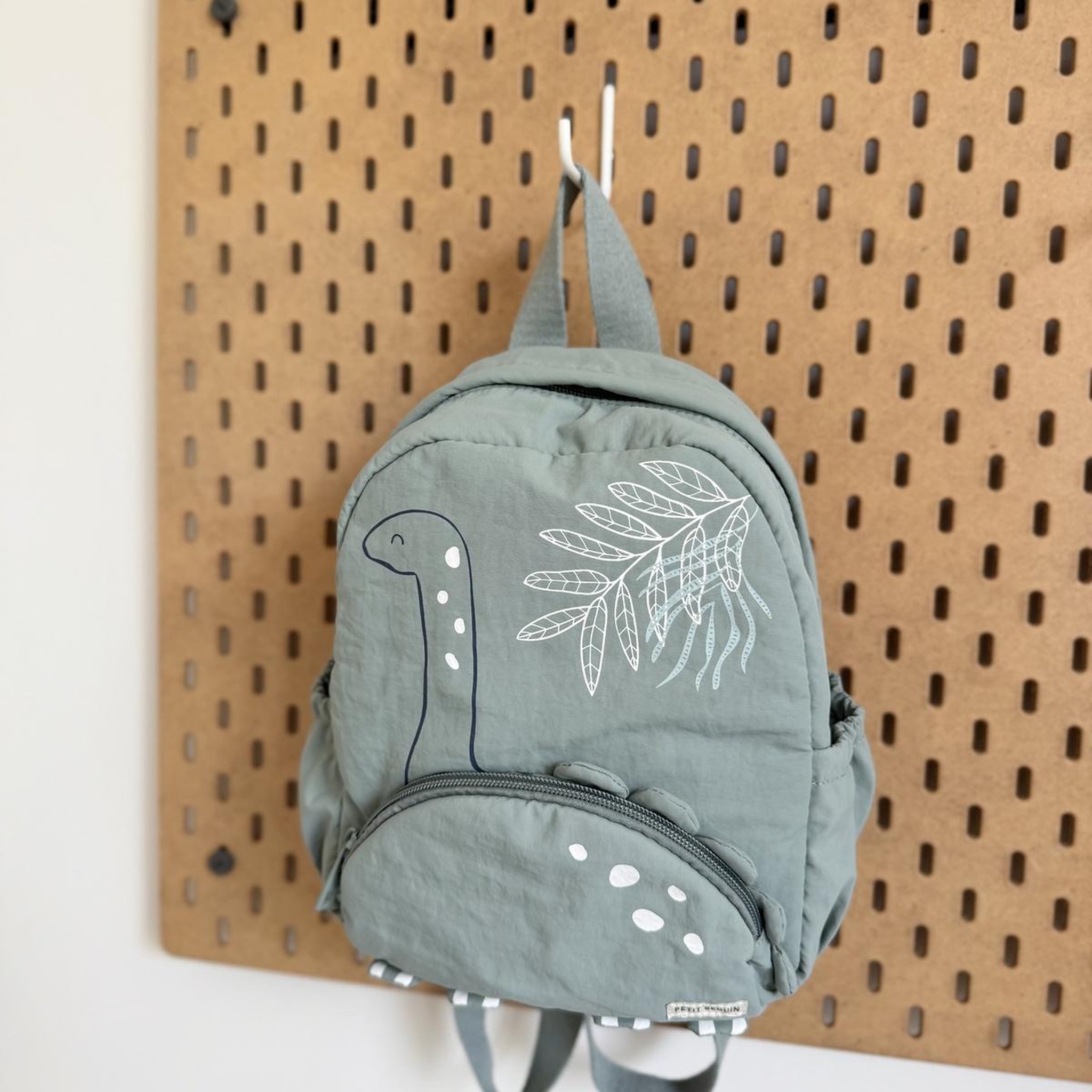 Voir la diapositive 4 : Petit Béguin Sac à dos enfant Igor