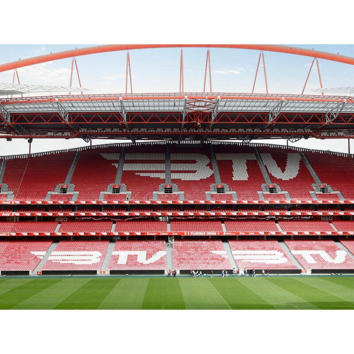 Smartbox Sport Lisboa e Benfica en famille : visite du musée et une écharpe pour 4 - Coffret Cadeau Sport & Aventure