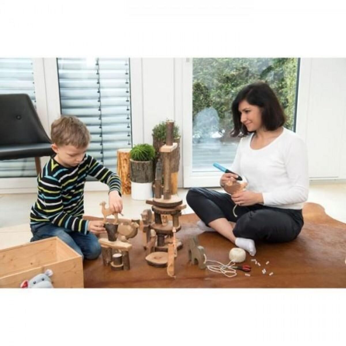 BOSCH Pistolet a colle sans fil Bosch - Gluey Cupcake Pink - 20 bâtonnets de colle inclus