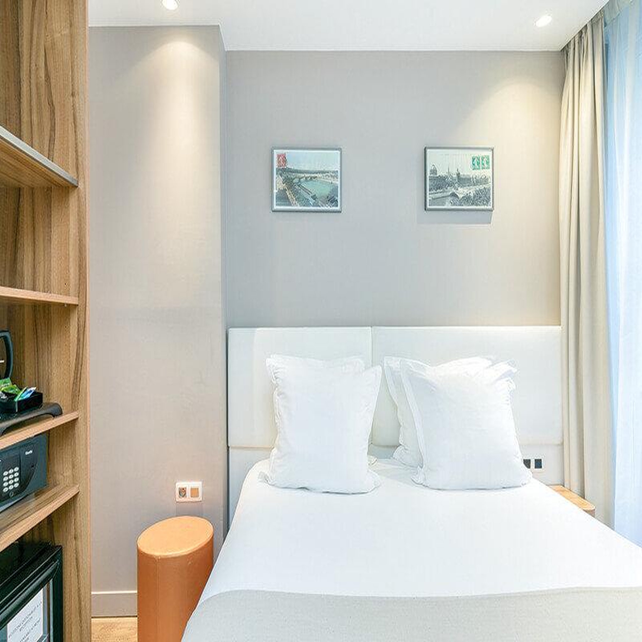Voir la diapositive 5 : Smartbox Séjour à paris avec visite guidée d'1h30 du sommet de la tour eiffel - coffret cadeau multi-thèmes