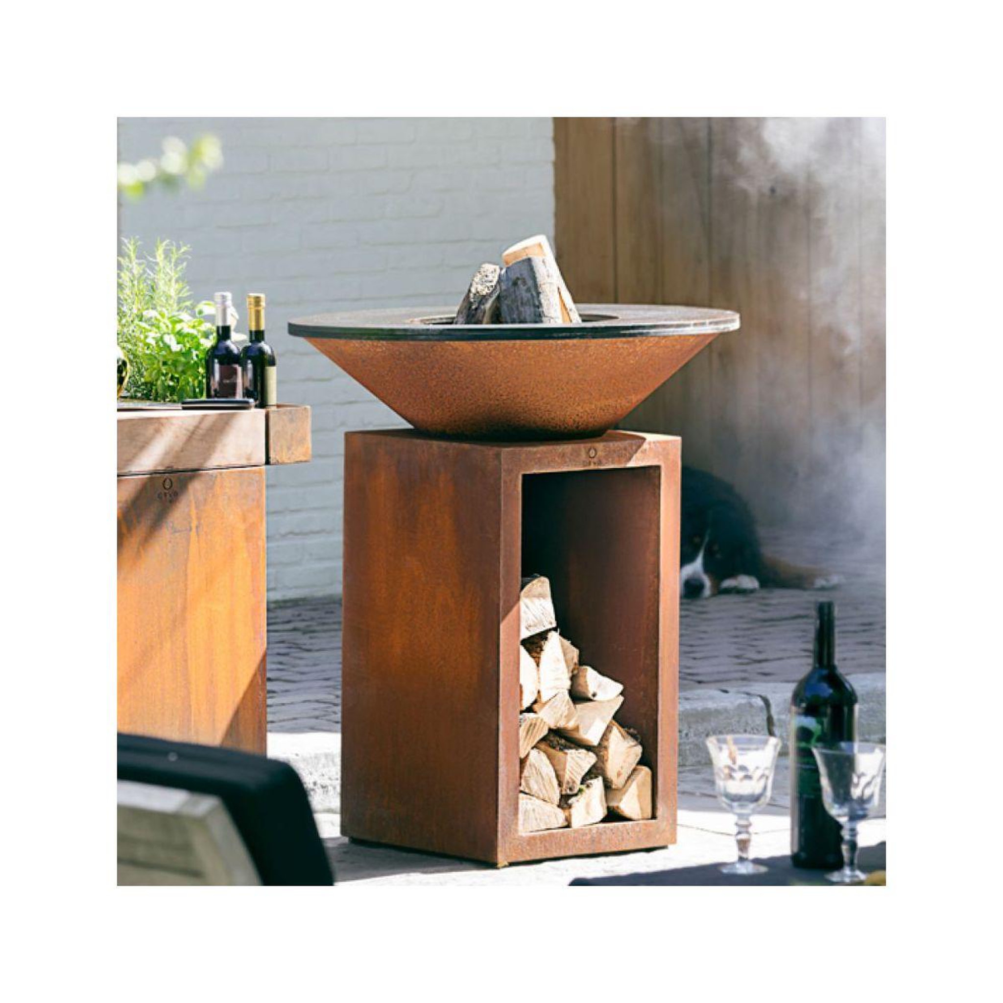 Voir la diapositive 3 : OFYR Brasero classic storage corten 85 oc3c85