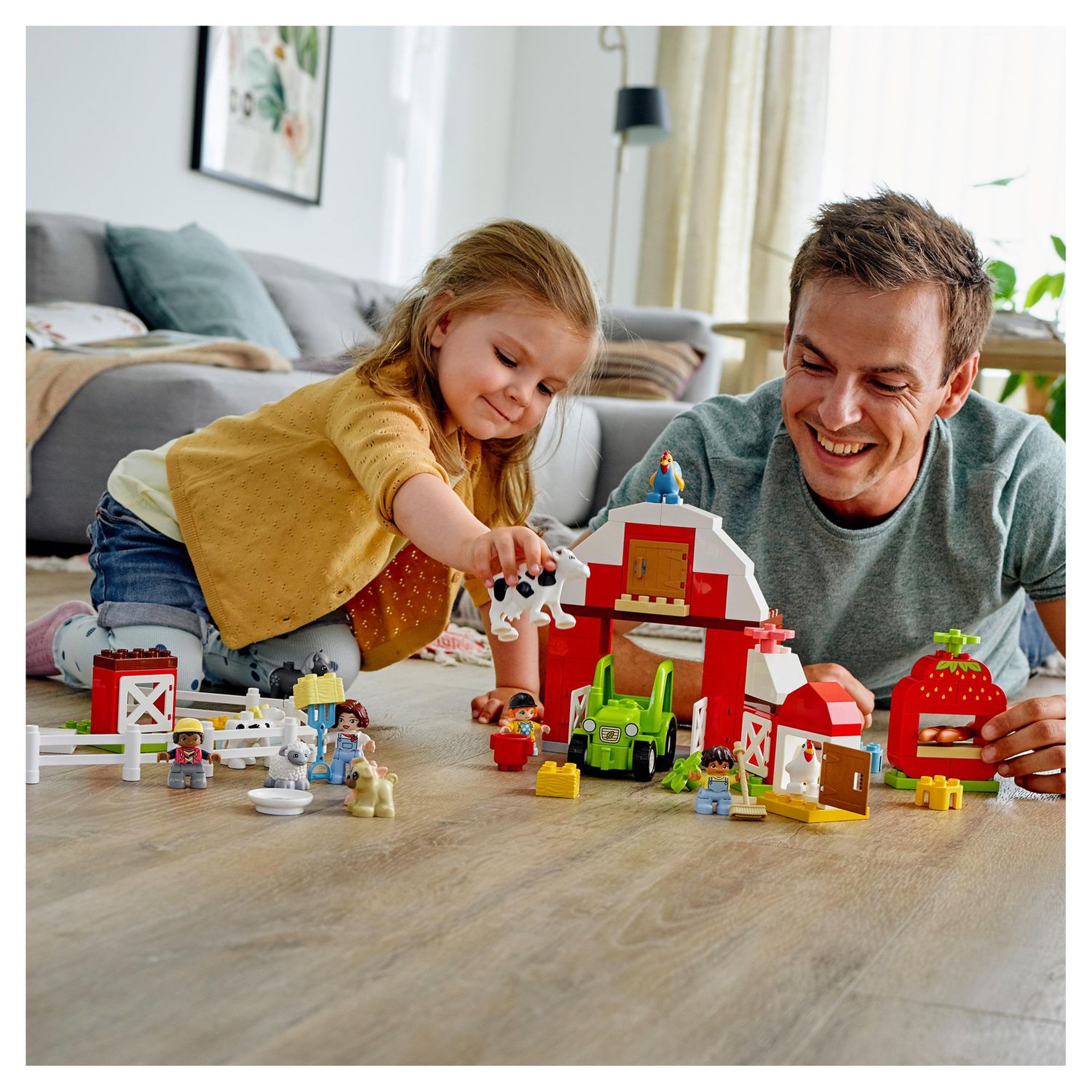 Voir la diapositive 7 : LEGO DUPLO 10952 - Town La Grange, le Tracteur et les Animaux de la Ferme