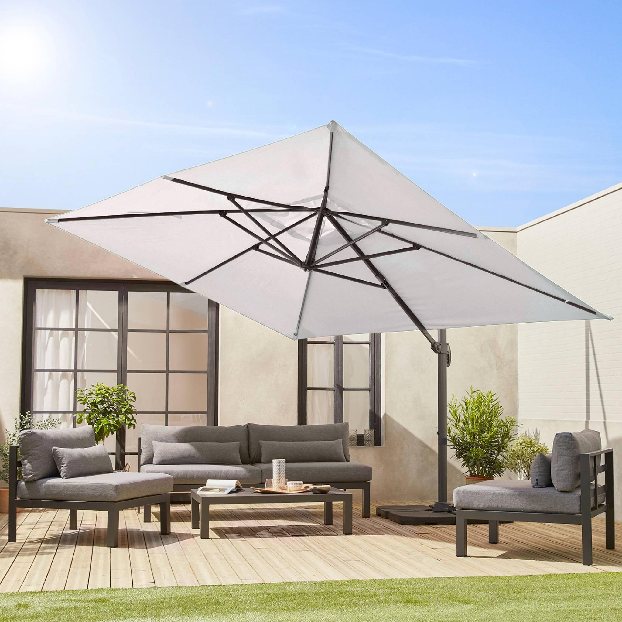 Voir la diapositive 3 : SWEEEK Parasol déporté rectangulaire 3x4 m - Wimereux - Parasol excentré inclinable dans 6 positions, rotatif à 360° + dalles à lester 50x50cm