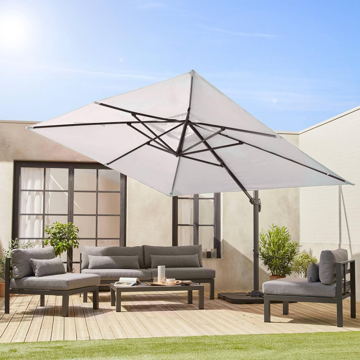 SWEEEK Parasol déporté rectangulaire 3x4 m - Wimereux - Parasol excentré inclinable dans 6 positions, rotatif à 360° + dalles à lester 50x50cm