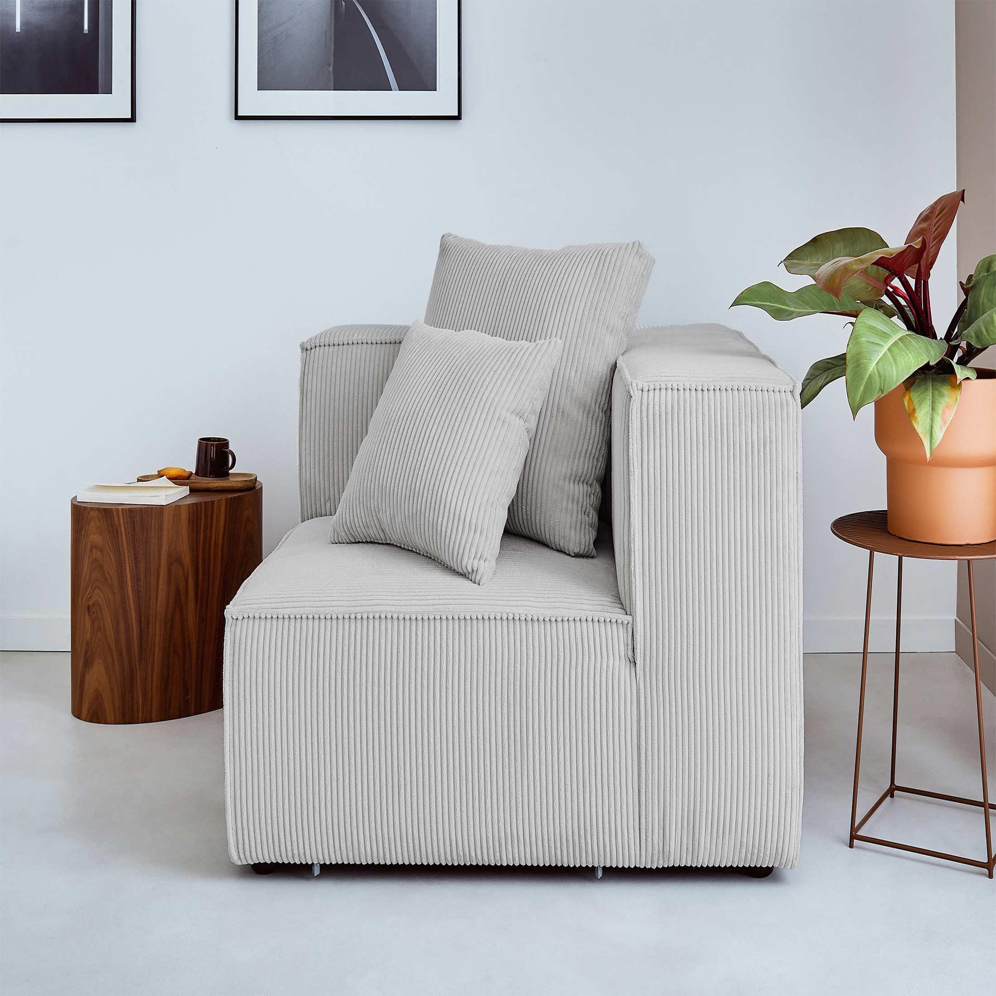 Voir la diapositive 2 : LISA DESIGN Colombine - module d'assise d'angle réversible - en velours côtelé