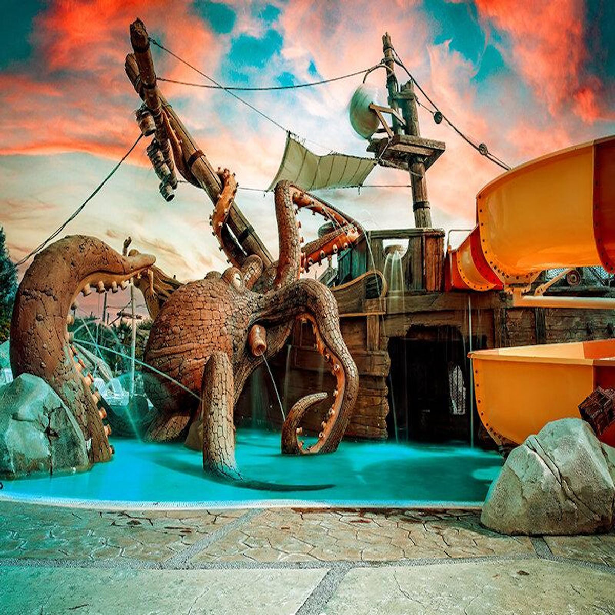 Smartbox Journée en famille : 4 entrées pour le parc aquatique Pirates World au Cap d'Agde - Coffret Cadeau Sport & Aventure