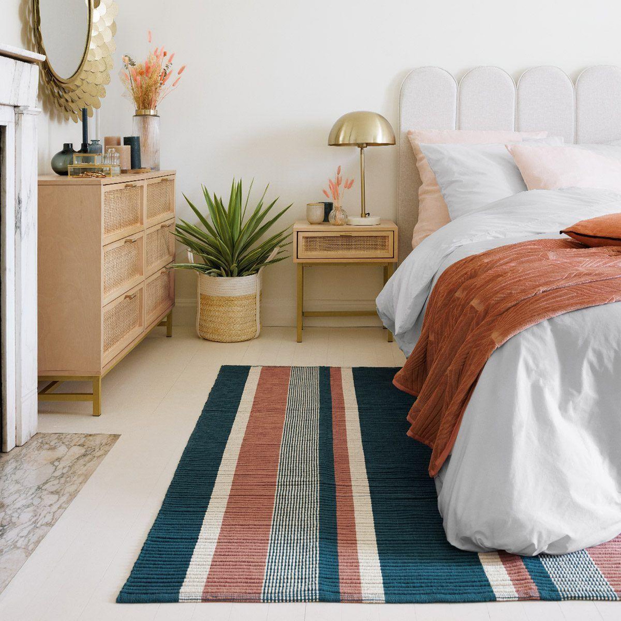 Voir la diapositive 4 : ATMOSPHERA Tapis cannelé  le collectionneur  120x170cm bleu canard