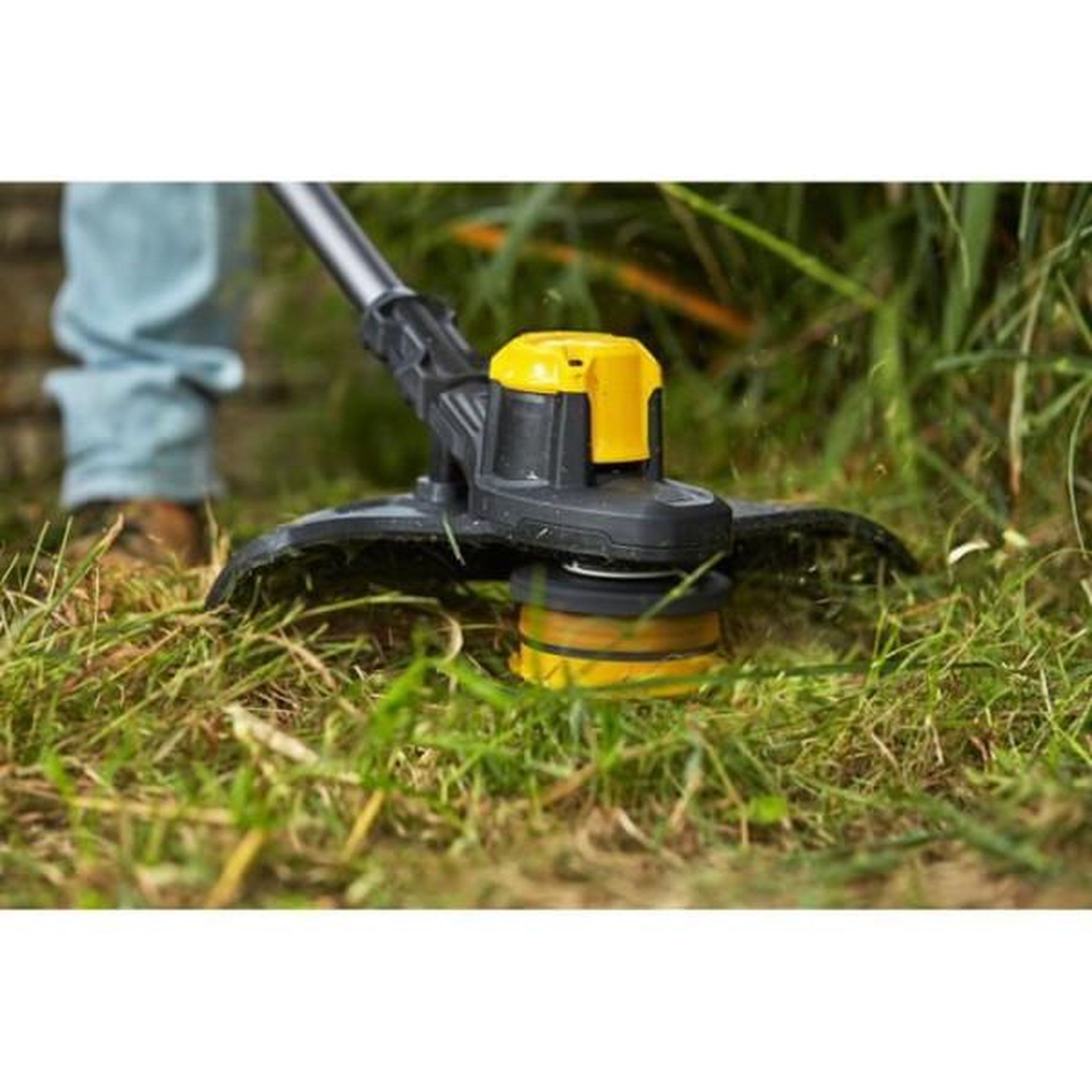 Voir la diapositive 3 : STANLEY FATMAX Coupe-bordure électrique sans fil - Stanley Fatmax - Brushless - SFMCSTB933B-XJ- 18V - 33 cm - Sans batterie