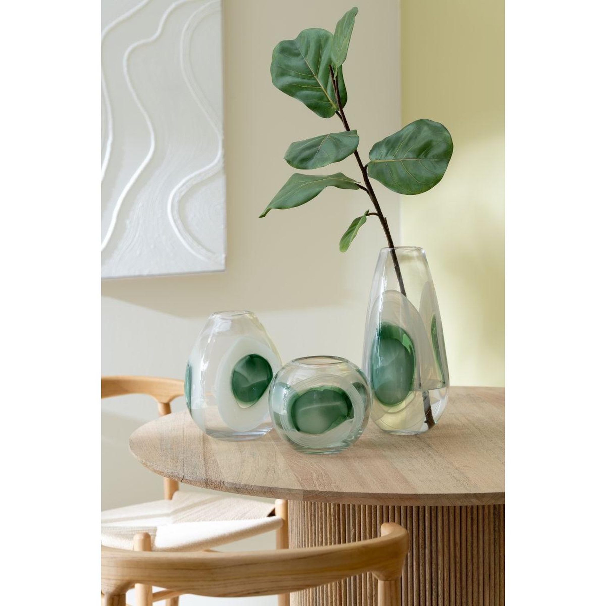 Voir la diapositive 4 : J-LINE Vase design en verre  livy  18cm multicolore
