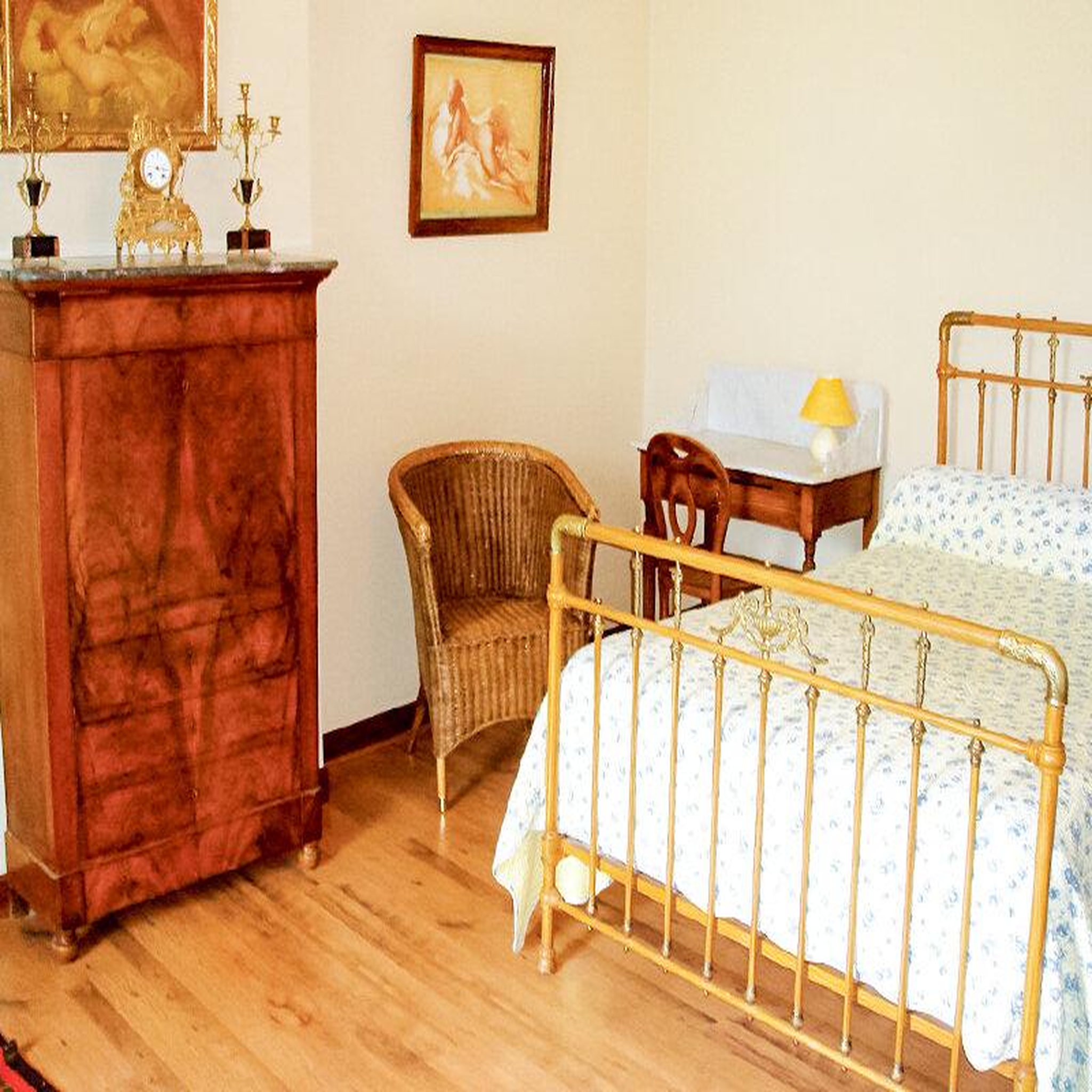 Voir la diapositive 2 : Smartbox 2 jours en charmante chambre d'hôtes au cœur de l'auvergne - coffret cadeau séjour