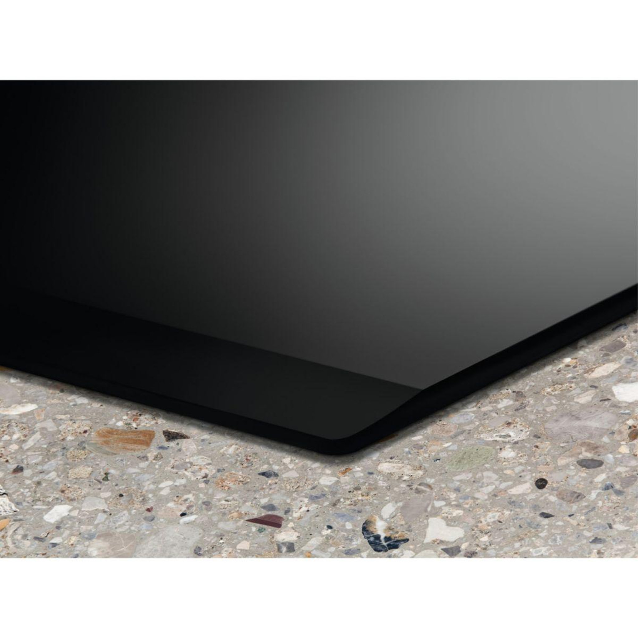 Voir la diapositive 3 : ELECTROLUX Plaque induction EIS67483