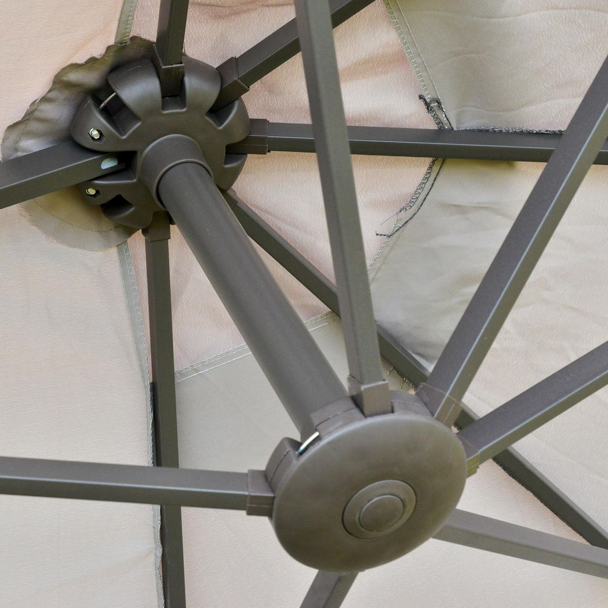 OUTSUNNY Parasol de jardin XXL parasol grande taille 4,6L x 2,7l x 2,4H cm ouverture fermeture manivelle acier polyester haute densité gris clair