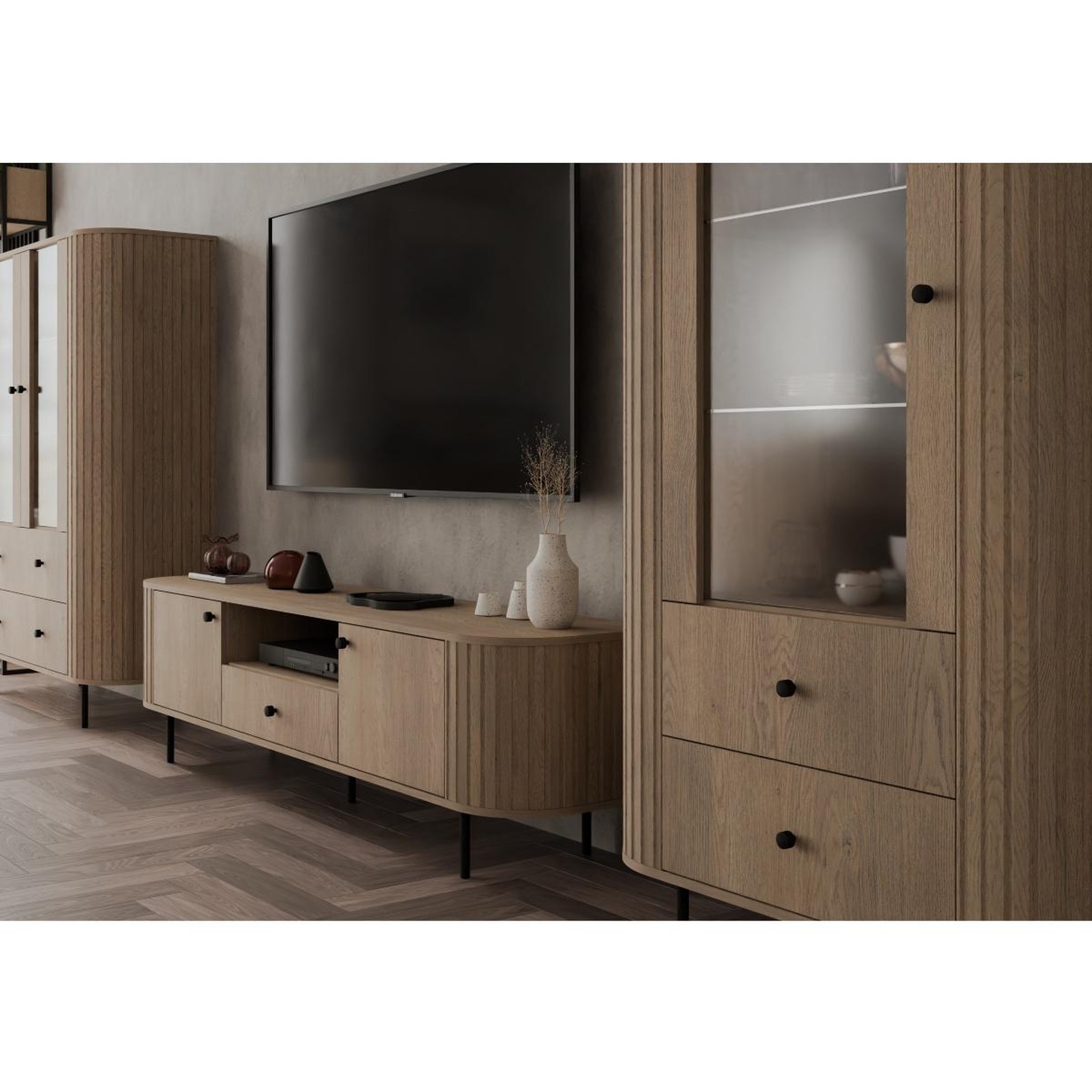 Voir la diapositive 6 : JLC KREATION Vitrine arrondie 1 porte vitrée chêne clair lilio