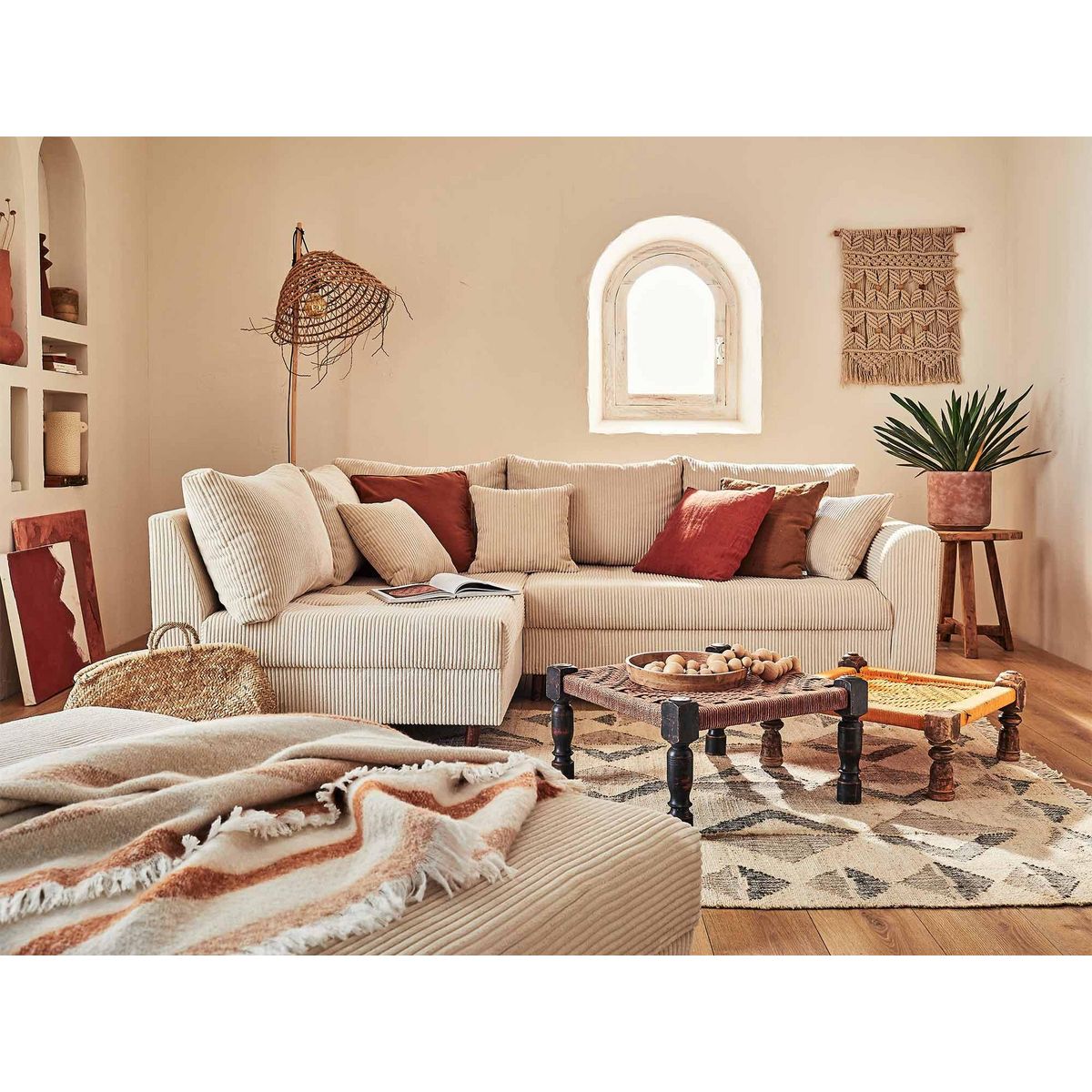 LISA DESIGN Rune - canapé d'angle gauche - 4 places - avec pouf d'appoint - en velours côtelé