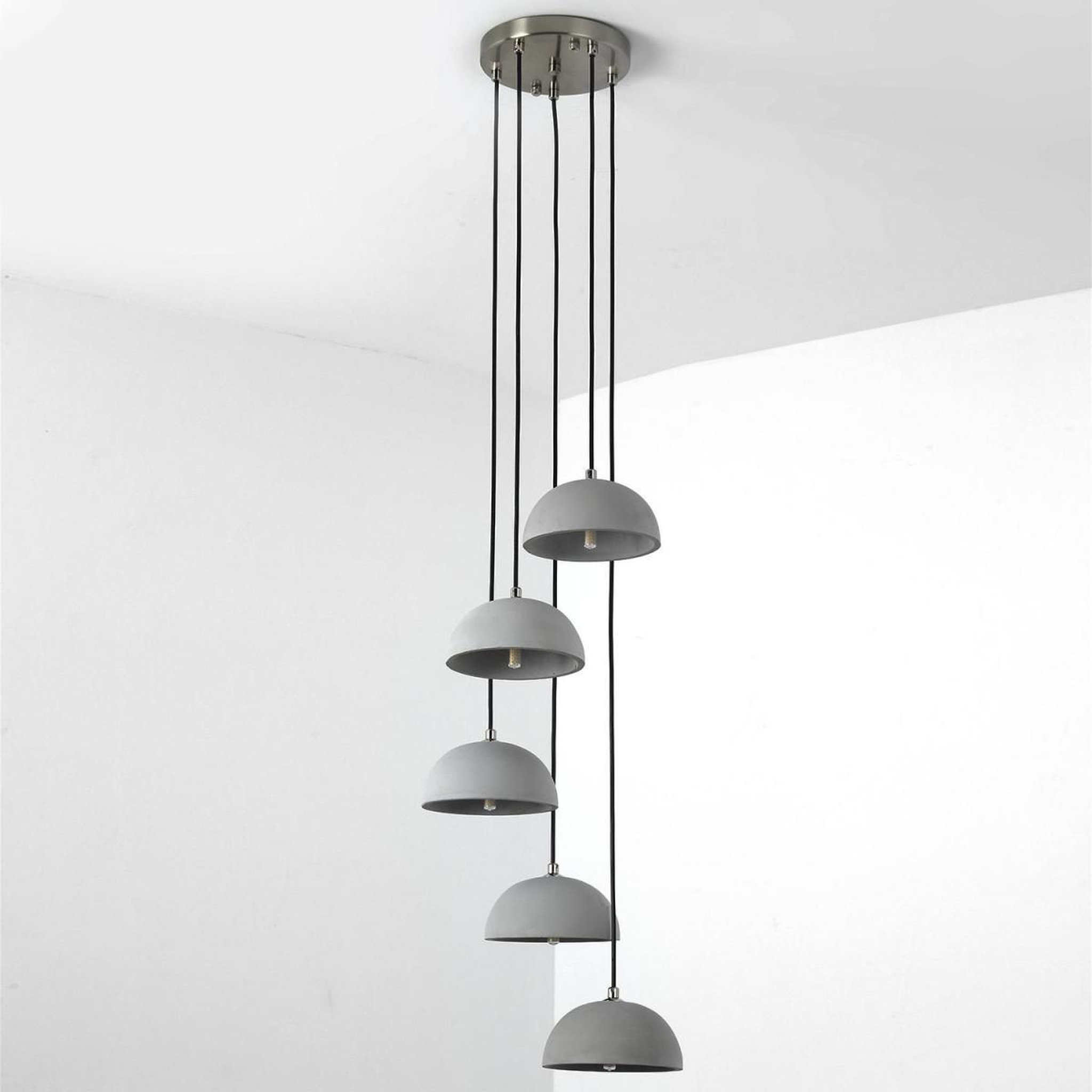 Voir la diapositive 2 : Paris Prix Suspension Design Béton  Toma  128cm Gris