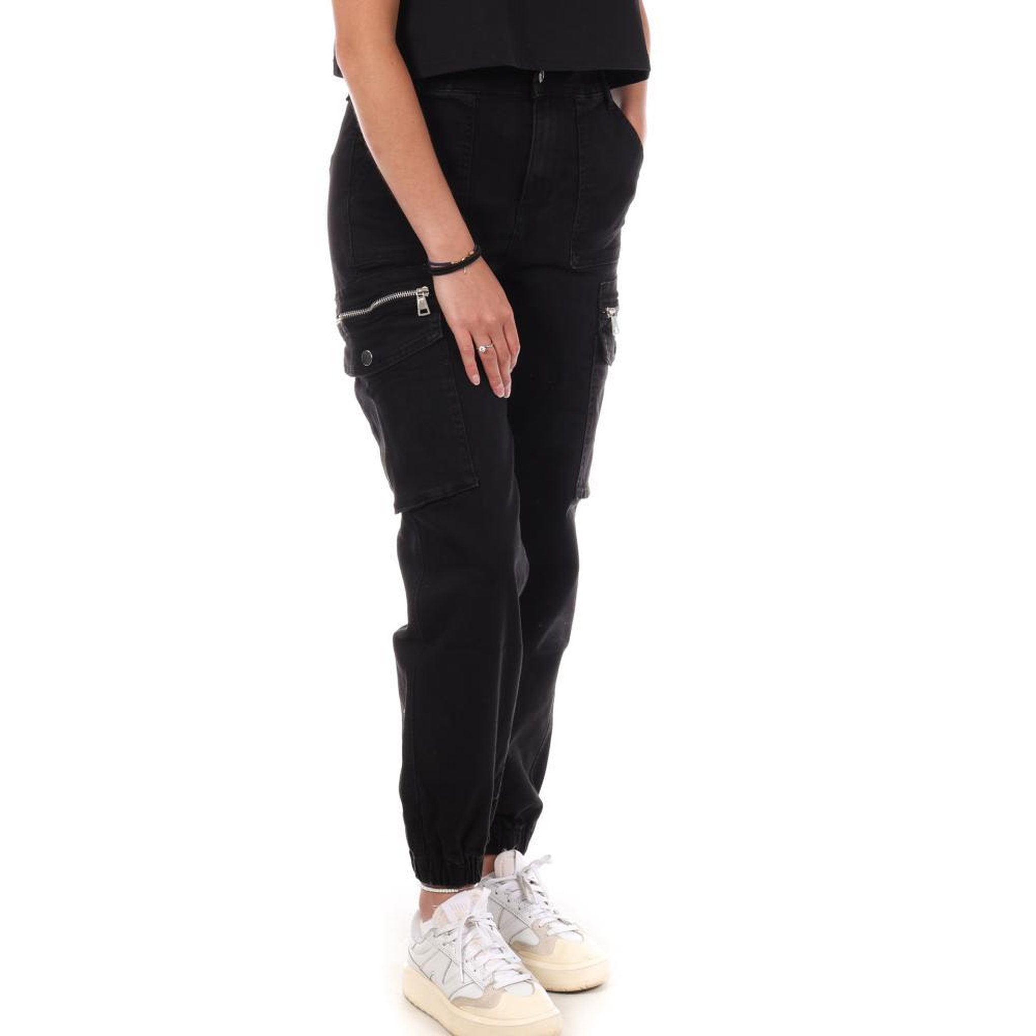 MONDAY PREMIUM Pantalon Cargo Noir Femme Monday Premium PSA3669. Coloris disponibles : Noir