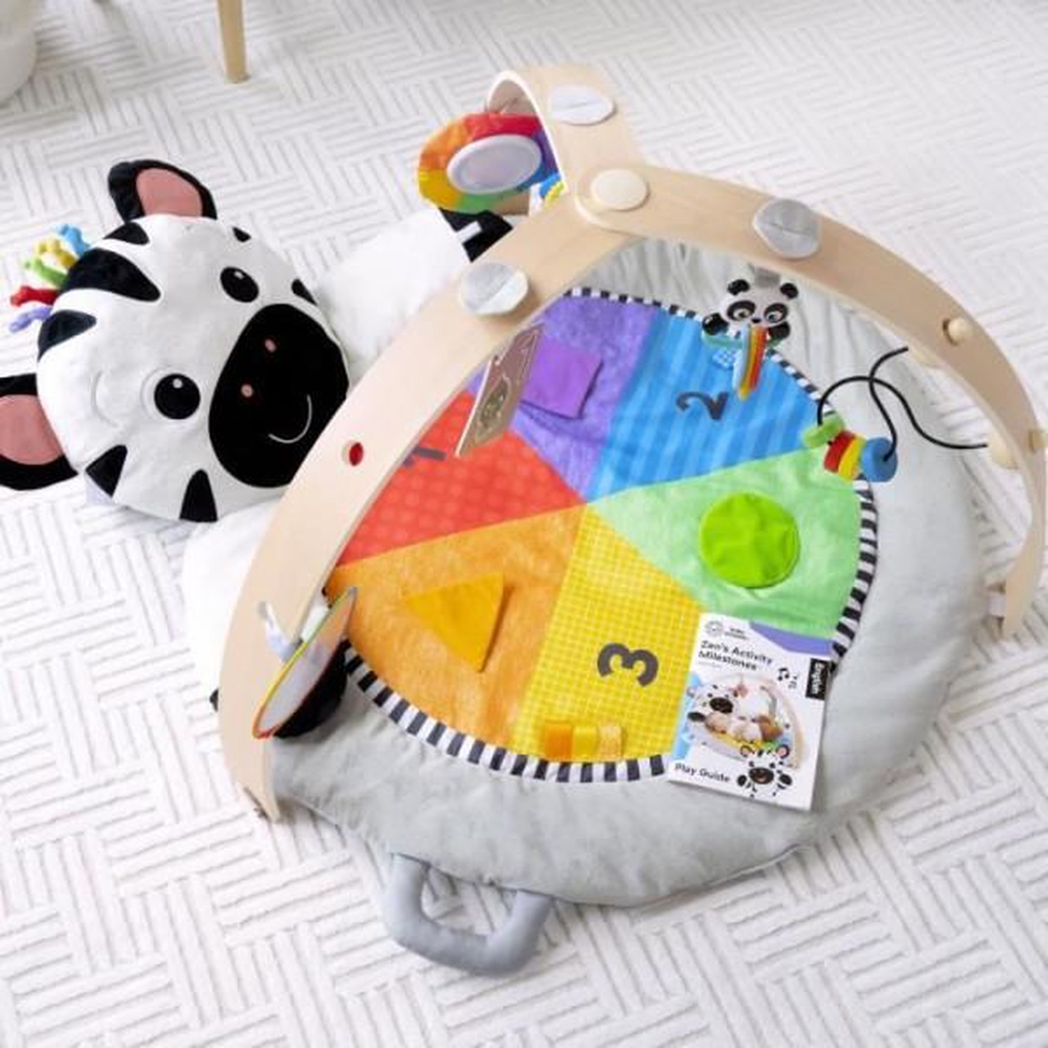 Voir la diapositive 4 : BABY EINSTEIN BABY EINSTEIN Tapis d'éveil Ocean Explorers - Zen le Zebre, arche de jeu en bois et jouets multisensoriels