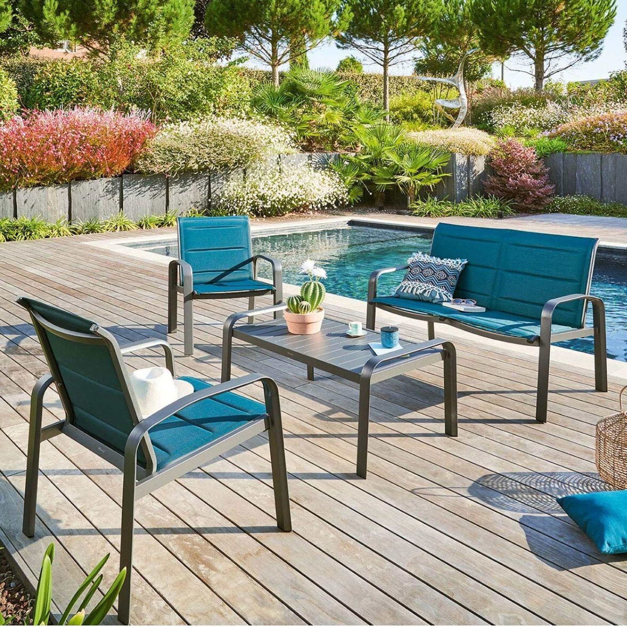 Voir la diapositive 2 : HESPERIDE Salon de jardin Elyn en aluminium et texaline