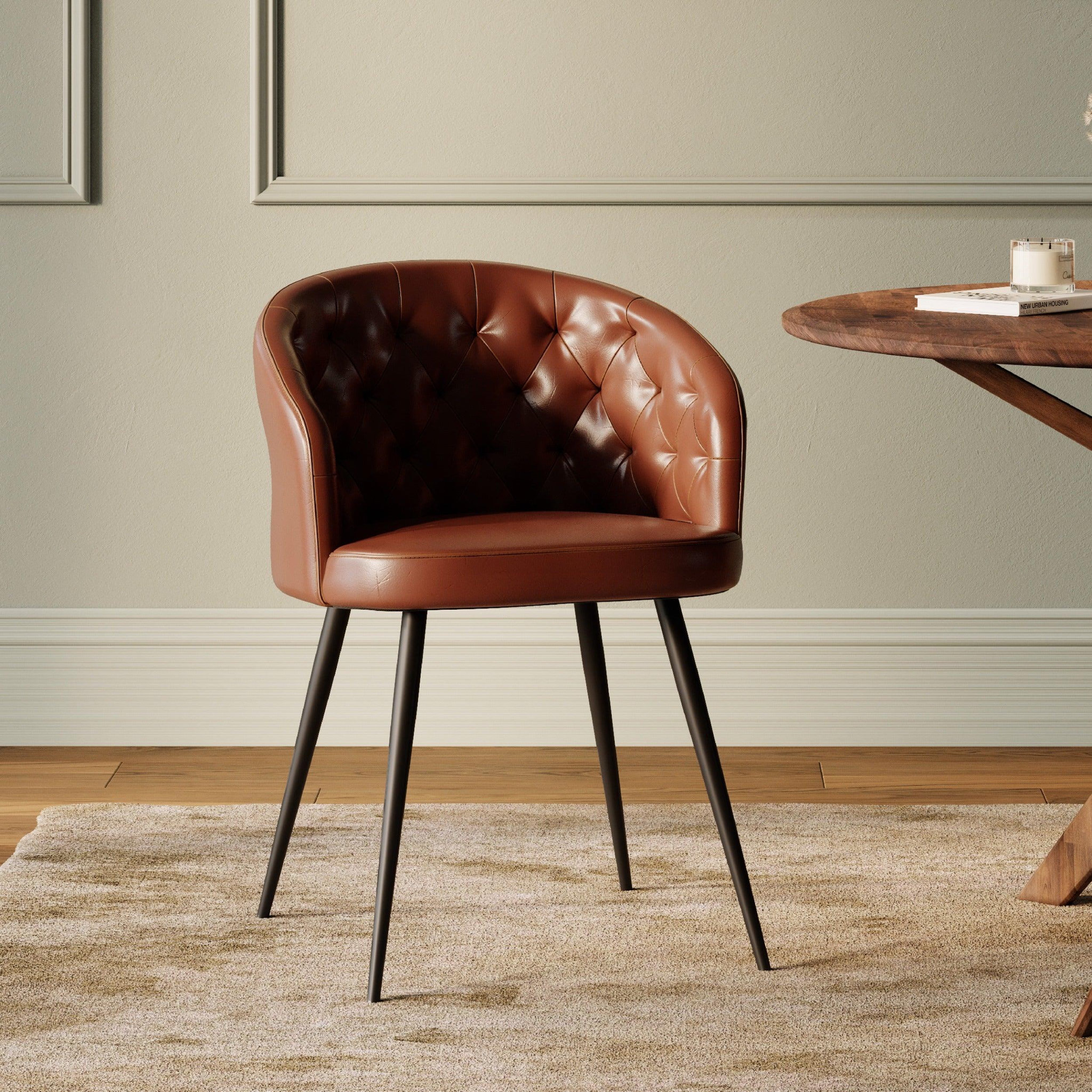 Voir la diapositive 2 : MAISON PAVANE Chaise en cuir de buffle marron et pieds en métal noir-anatole