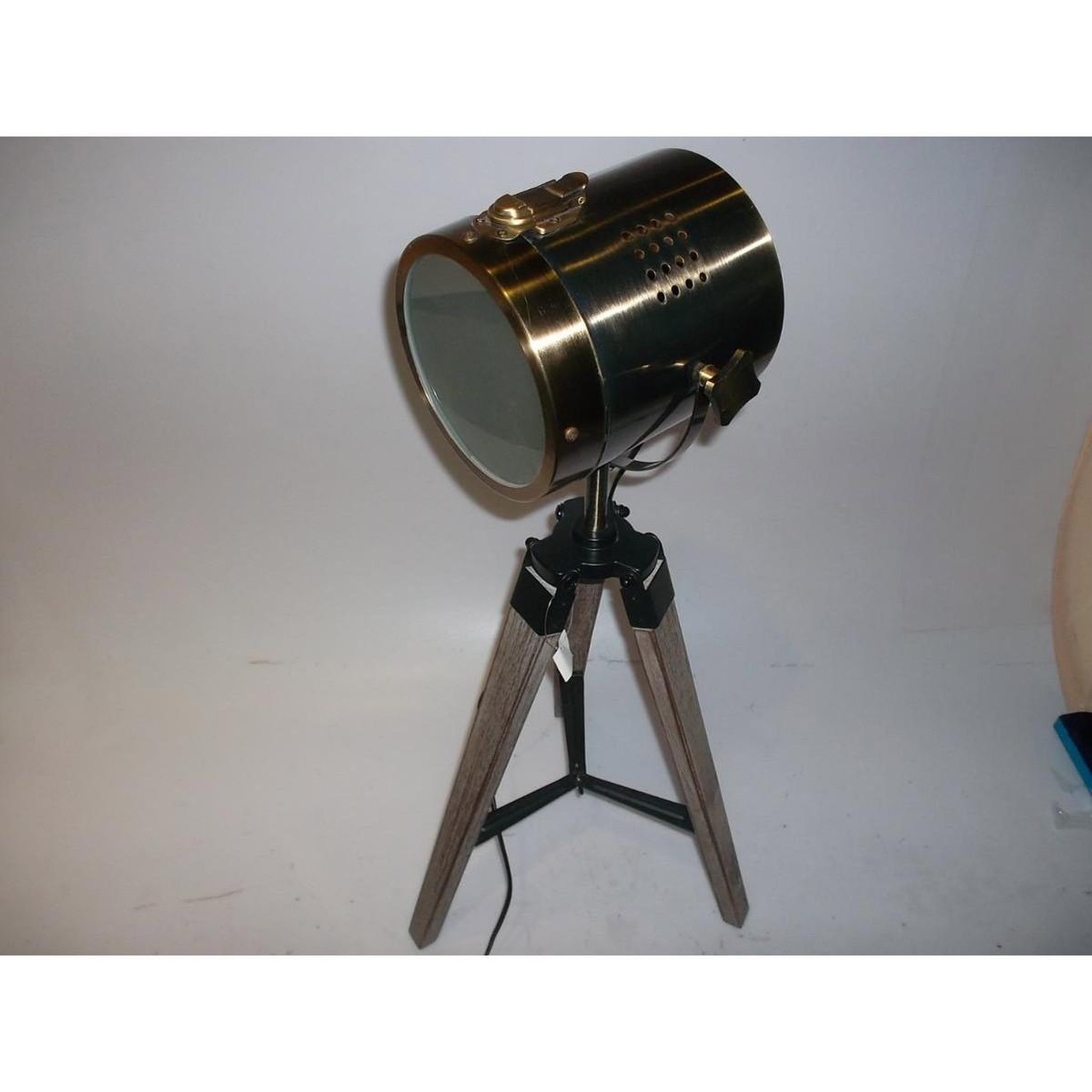 Voir la diapositive 5 : ATMOSPHERA Lampe en métal & bois  ébor  68cm or