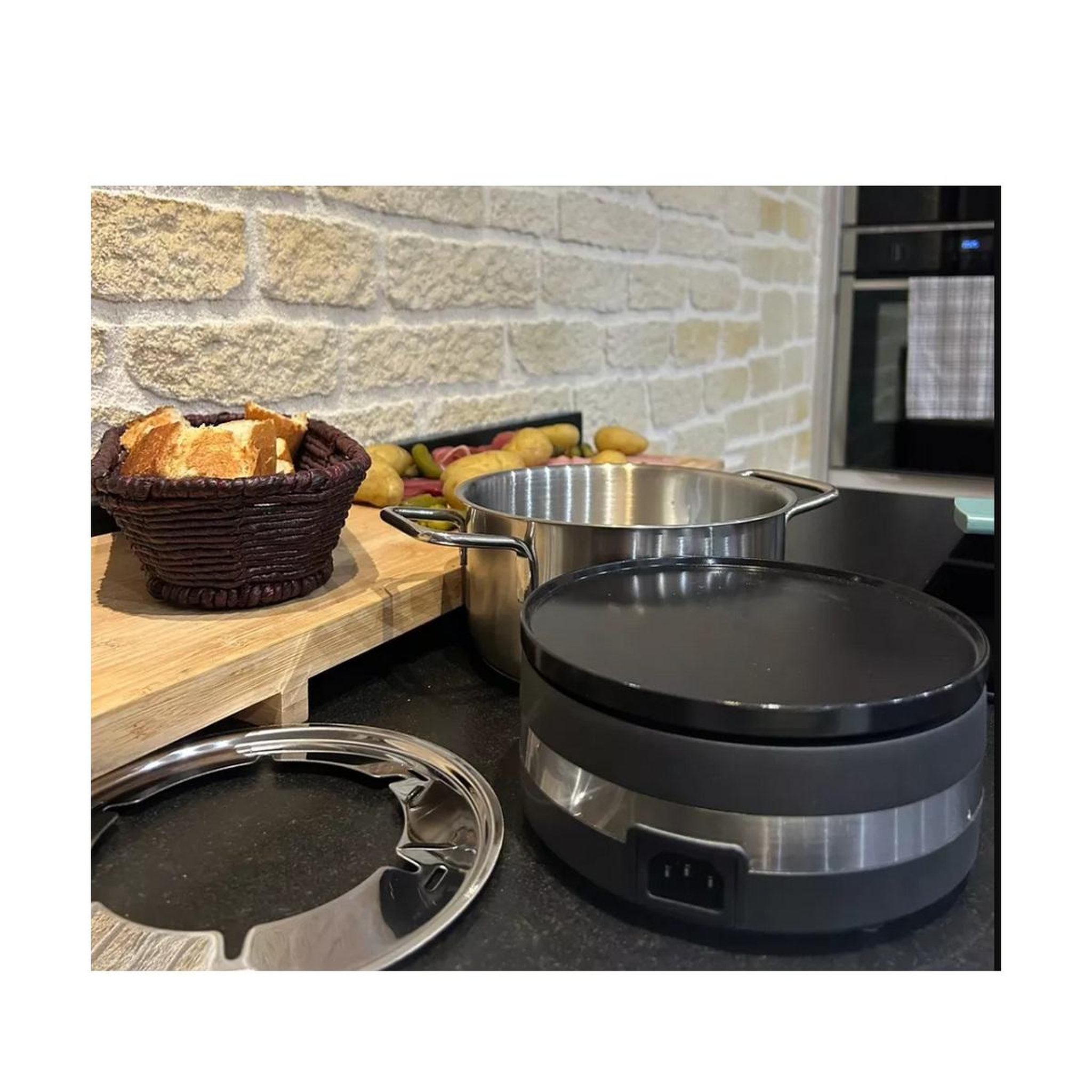 Voir la diapositive 3 : LITTLE BALANCE Fondue 1200w 8 fourchettes - 8965