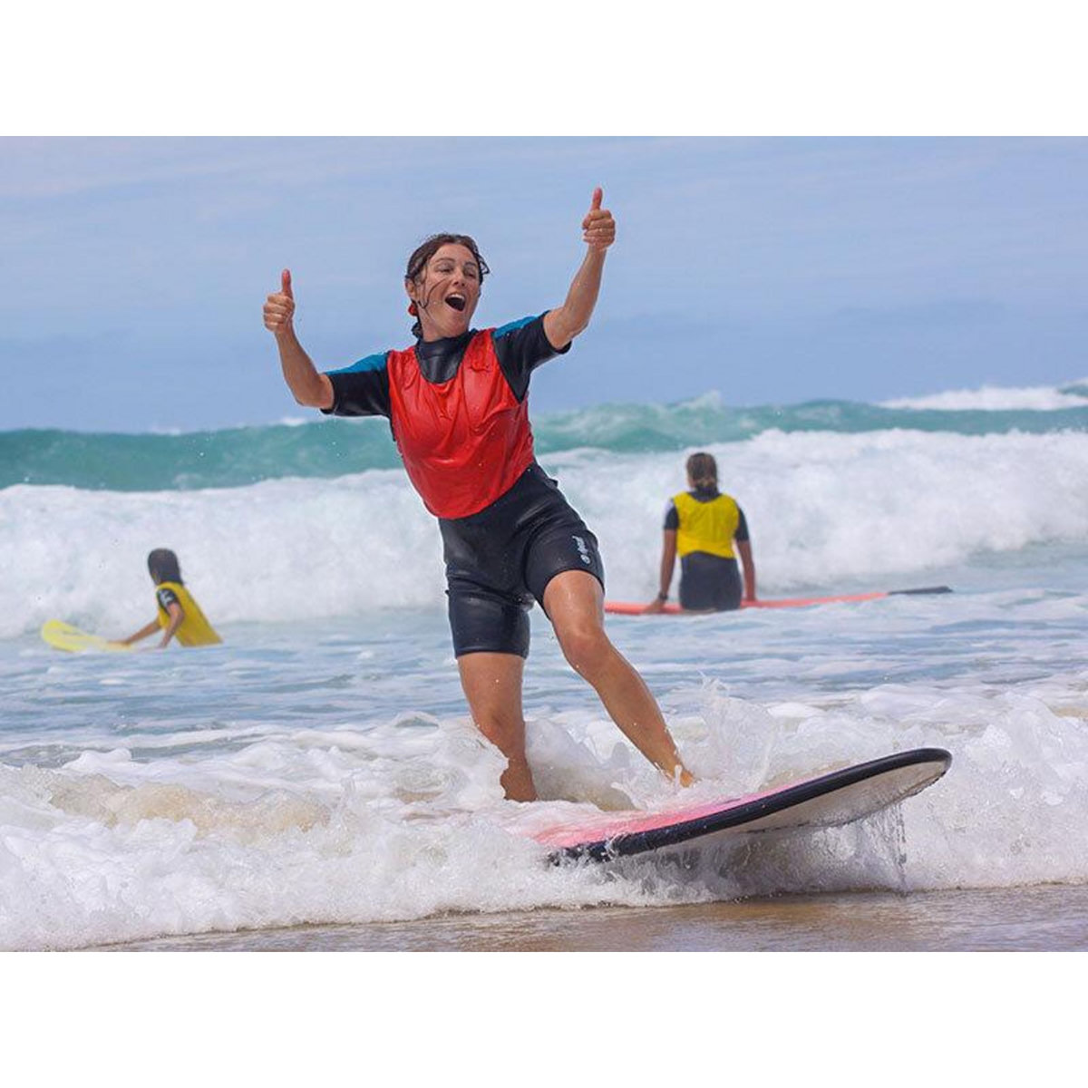 Smartbox 2 cours de surf et 2 jours de location de matériel dans les Landes - Coffret Cadeau Sport & Aventure