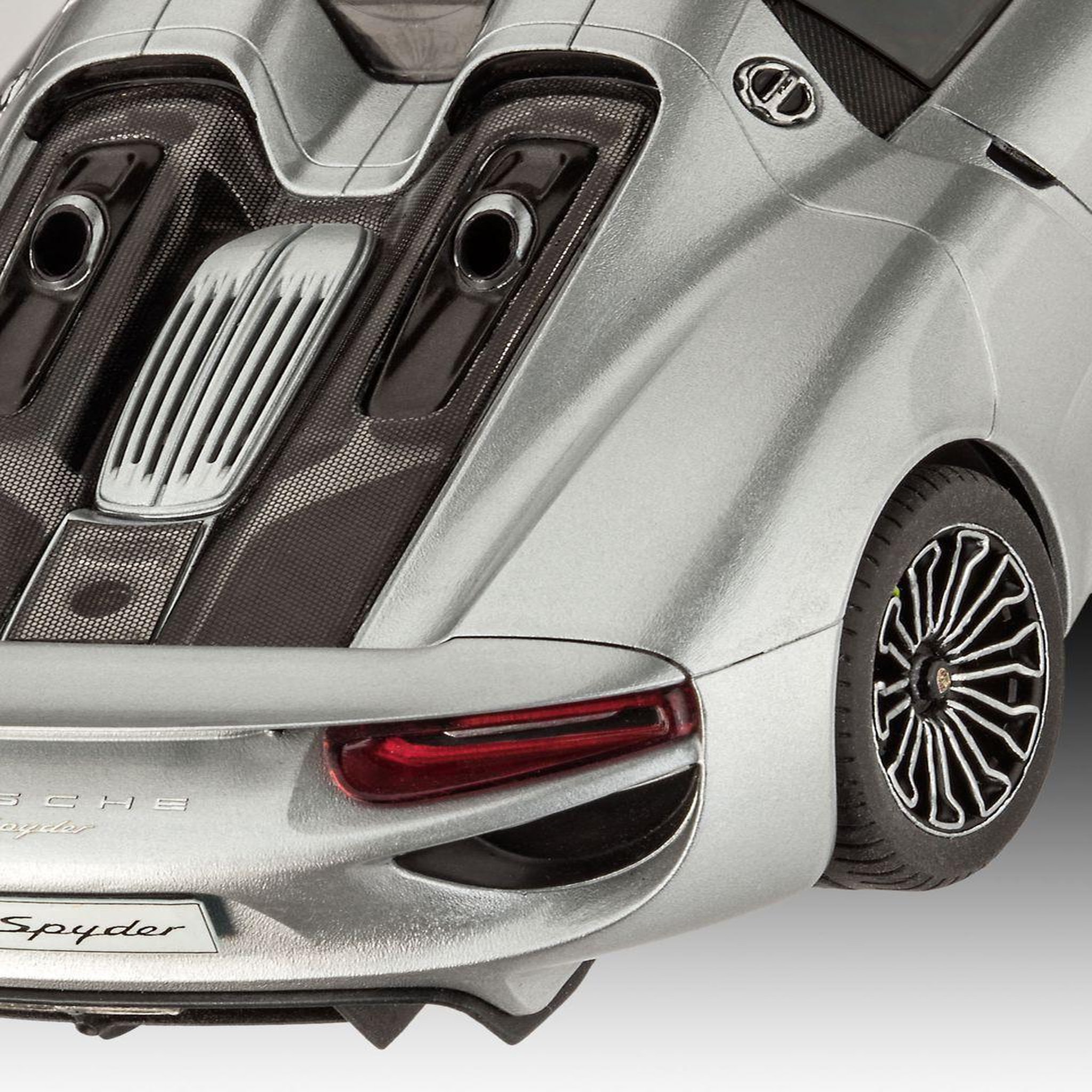 Voir la diapositive 4 : Revell Maquette voiture : Porsche 918 Spyder