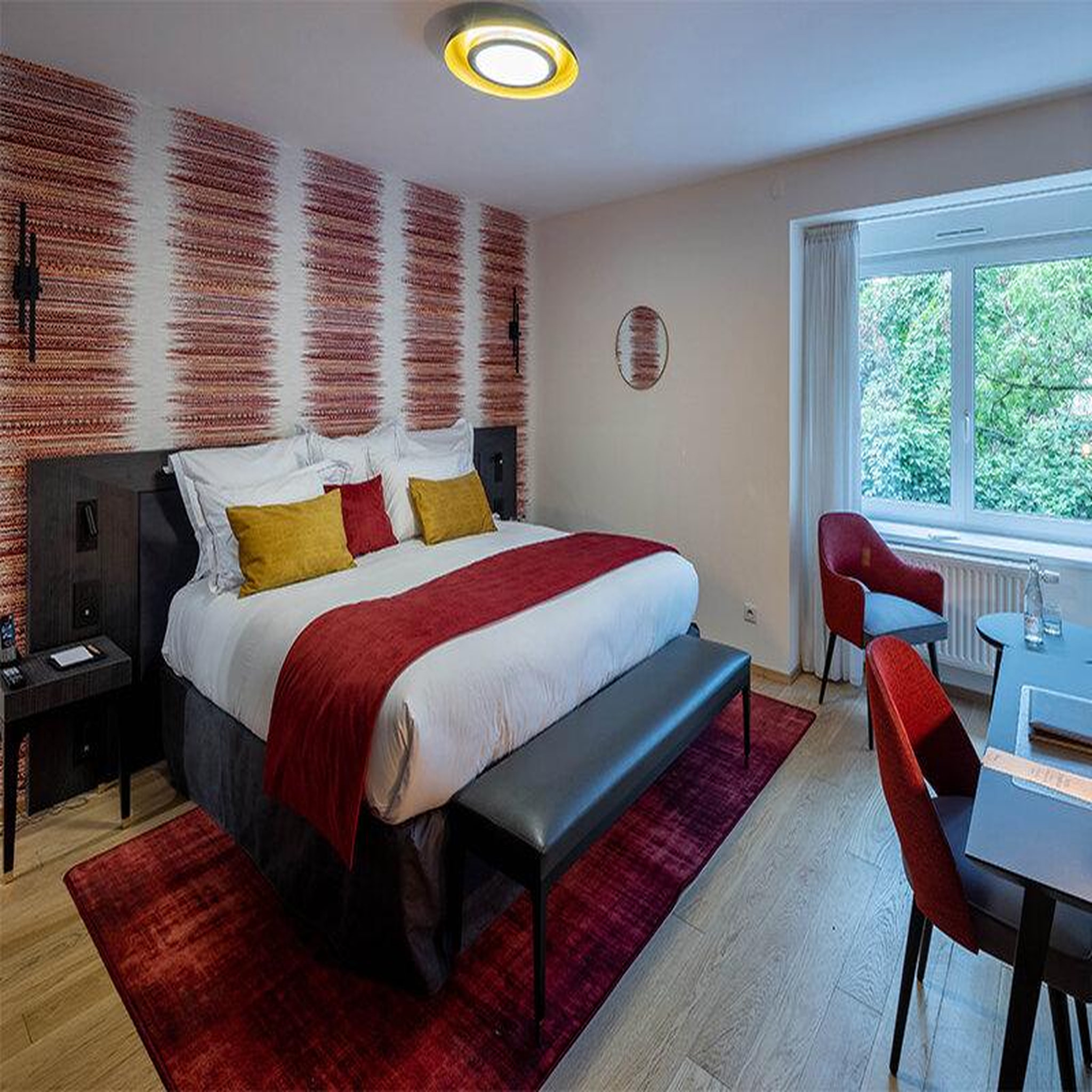Voir la diapositive 2 : Smartbox 2 jours en hôtel 4* avec balnéo et espace bien-être à strasbourg - coffret cadeau séjour