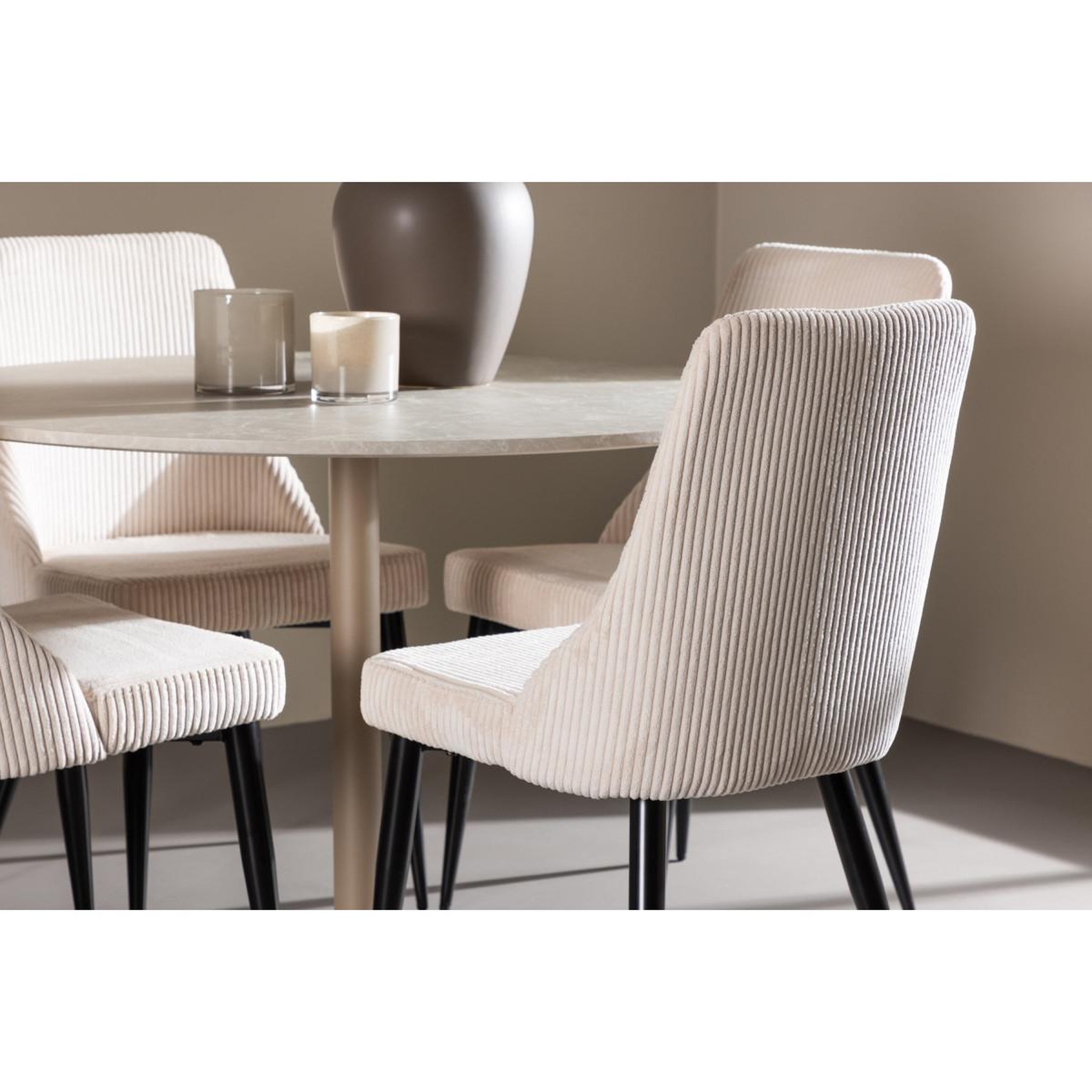 Voir la diapositive 4 : Paris Prix Ensemble table à manger & 4 chaises  lycke & leone  110cm beige