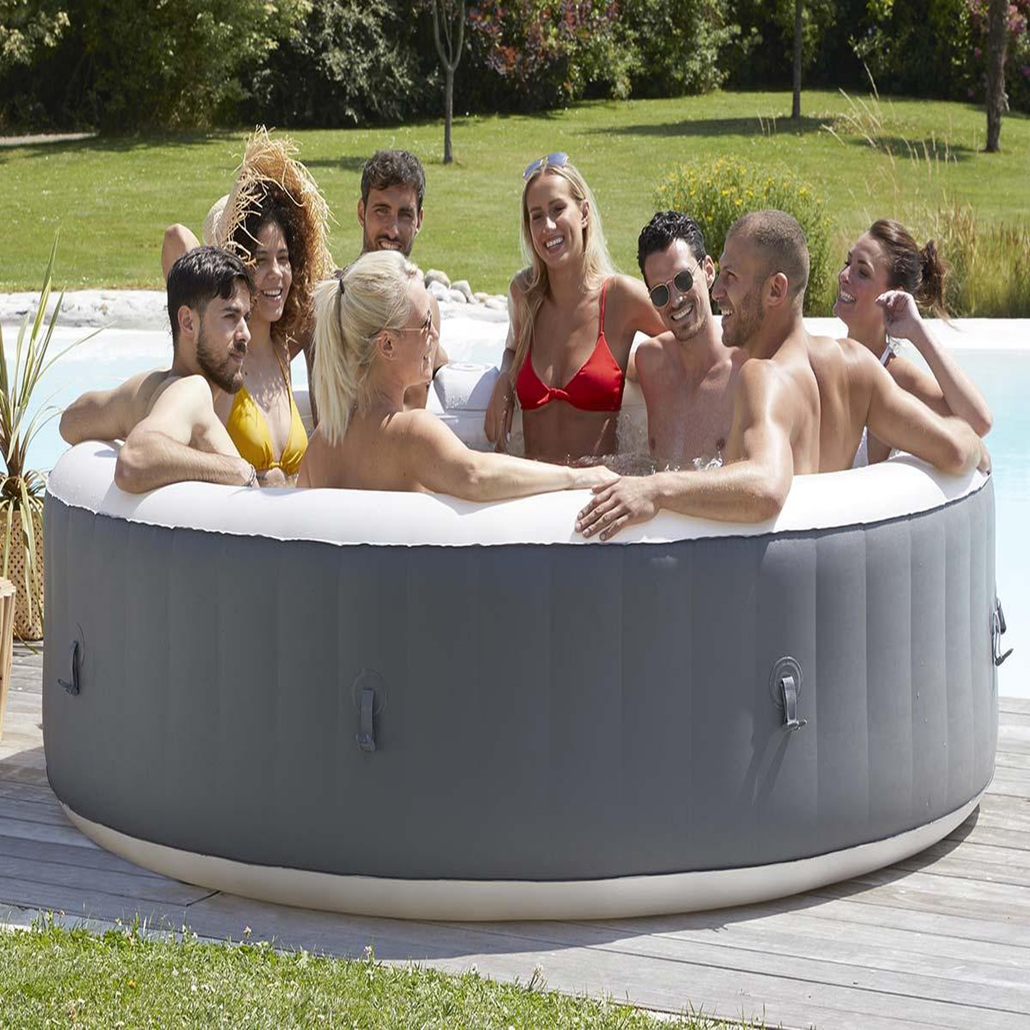 Voir la diapositive 2 : INFINITE SPA Spa gonflable Xtra rond Bulles 8 places - Infinite Spa