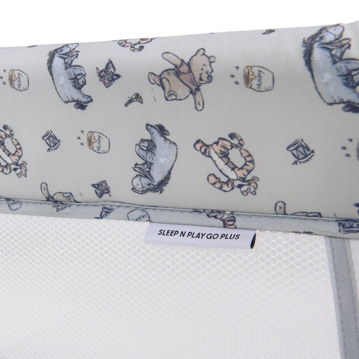 HAUCK Lit Parapluie Sleep and Play Go Plus - Disney - Winnie l'ourson Exploring