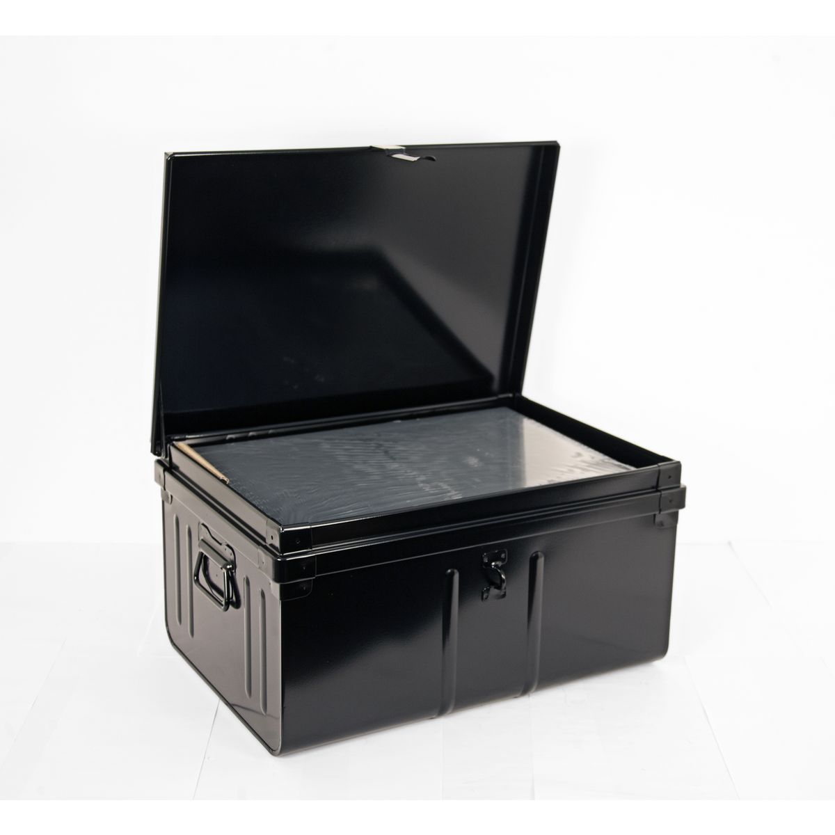 Coffre cantine de rangement 57 cm finition brillant ou satiné TRAVELING 