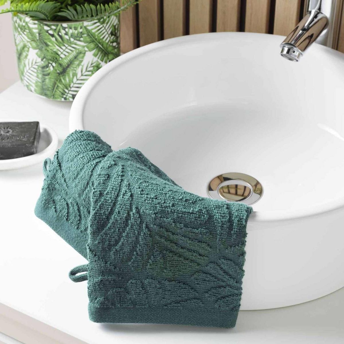 Douceur d'Intérieur Lot de 2 gants de toilette OCALA - Eponge ciselée unie