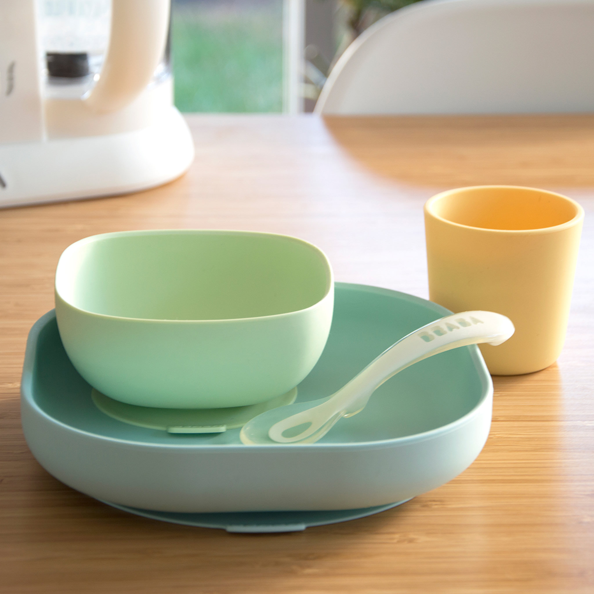 Voir la diapositive 3 : BEABA Set vaisselle silicone 4 pièces - jaune
