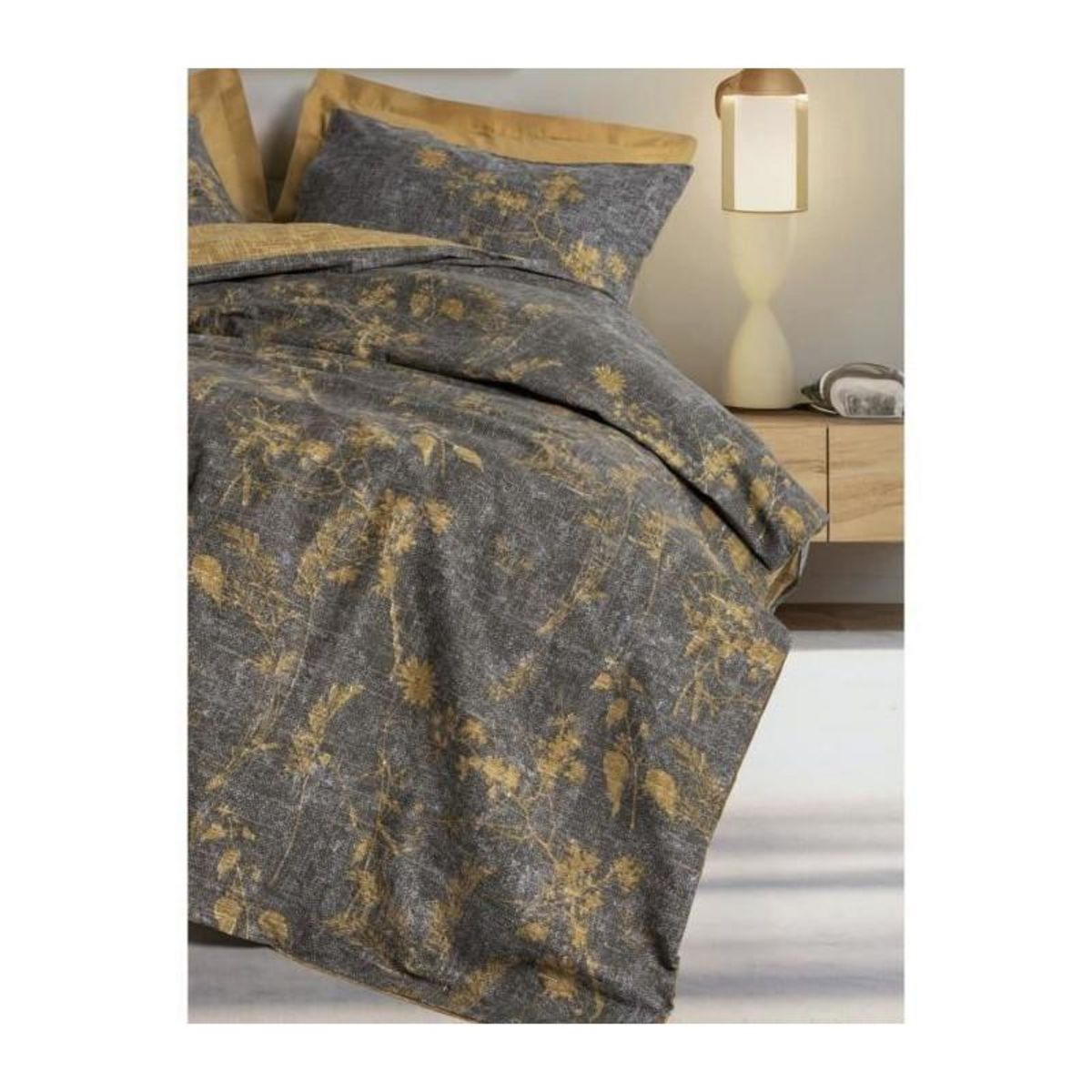 GENERIQUE Parure de lit - 129CTN64839 - 1 housse de couette 220 x 240 cm + 2 taies d'oreiller 60 x 60 cm - 100% coton ranforcé - Moutarde