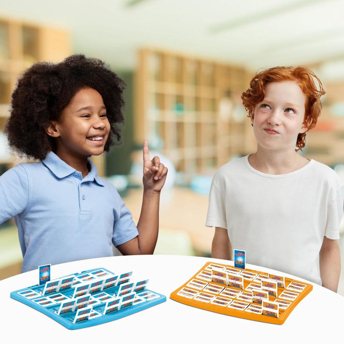 Winning Moves QUI EST-CE ? Naruto Shippuden - Jeu de société - WINNING MOVES - Des 8 ans