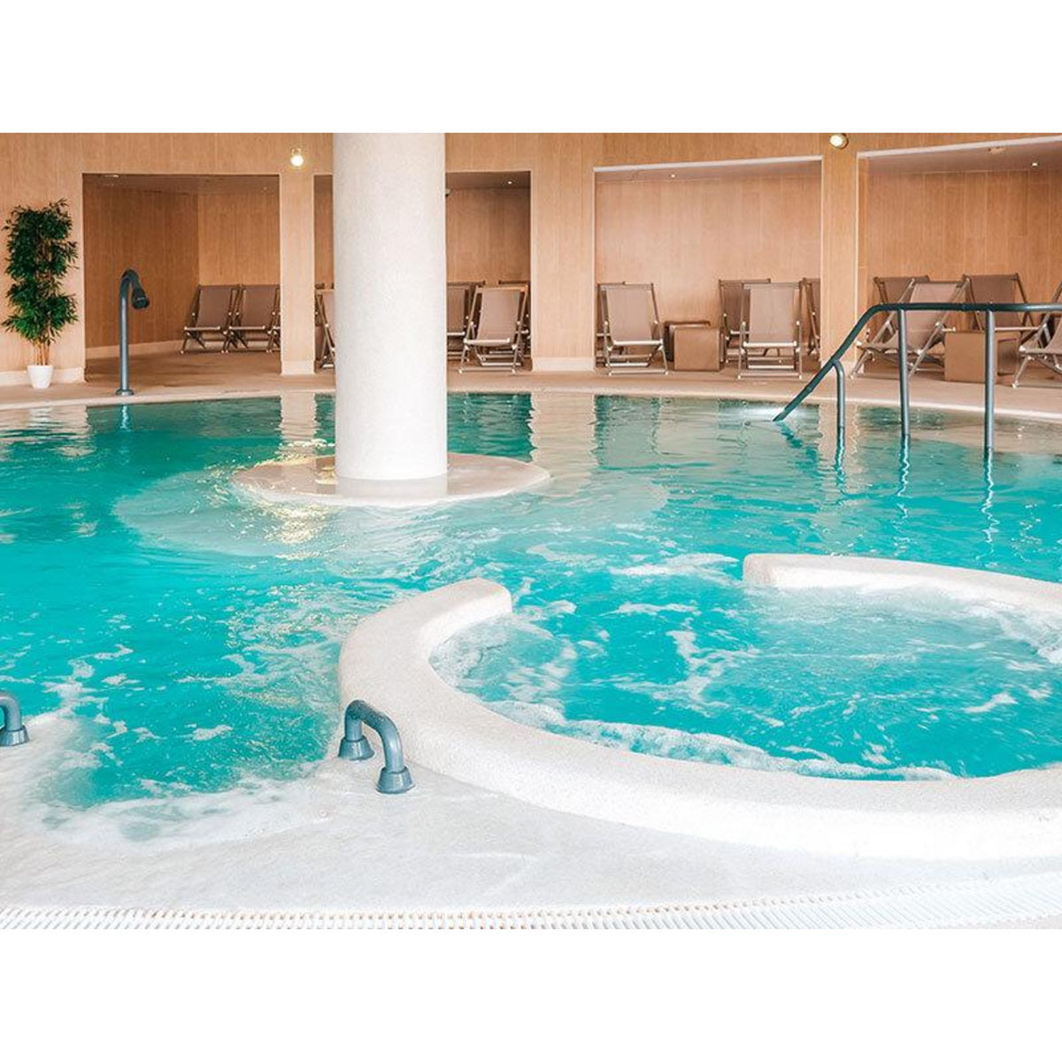 Smartbox Thalazur Antibes 4* : 2 jours avec journée à l'Espace spa marin - Coffret Cadeau Séjour