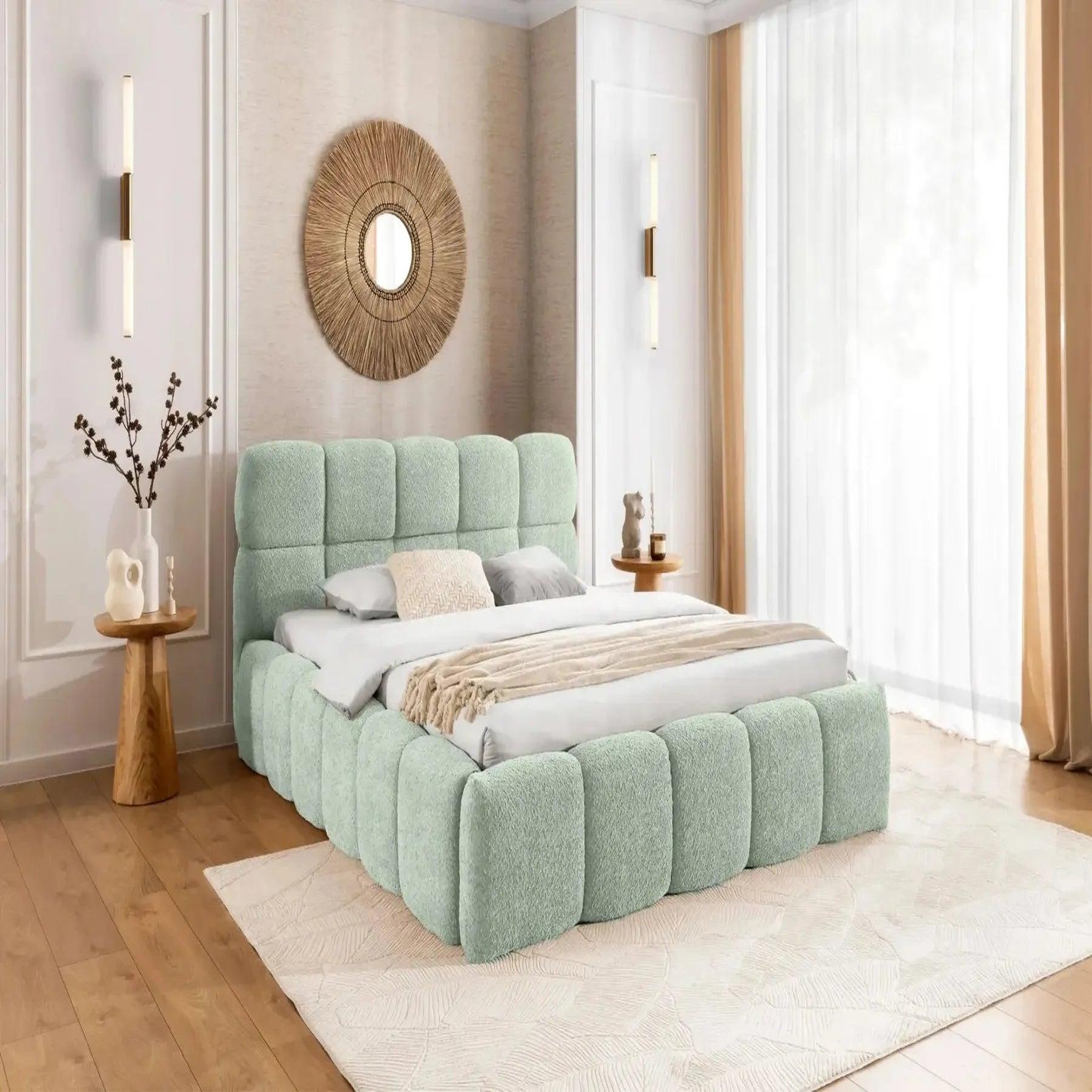 Voir la diapositive 2 : CASANOVA PARIS ELISE - Lit coffre tissu bouclette