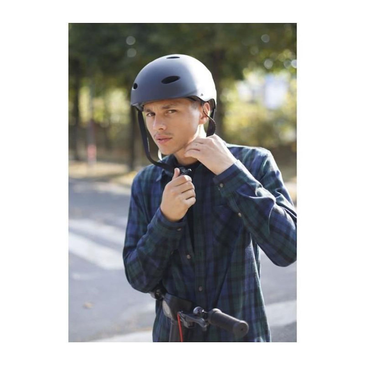 URBANGLIDE Casque sécurité trottinette avec LED – Visière intégrée – Taille M