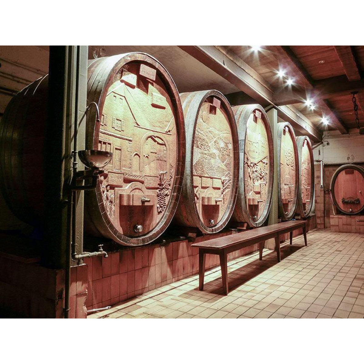 Smartbox 2 jours en Alsace avec apéritif, crémant, visite de cave et dégustation de 5 vins - Coffret Cadeau Séjour