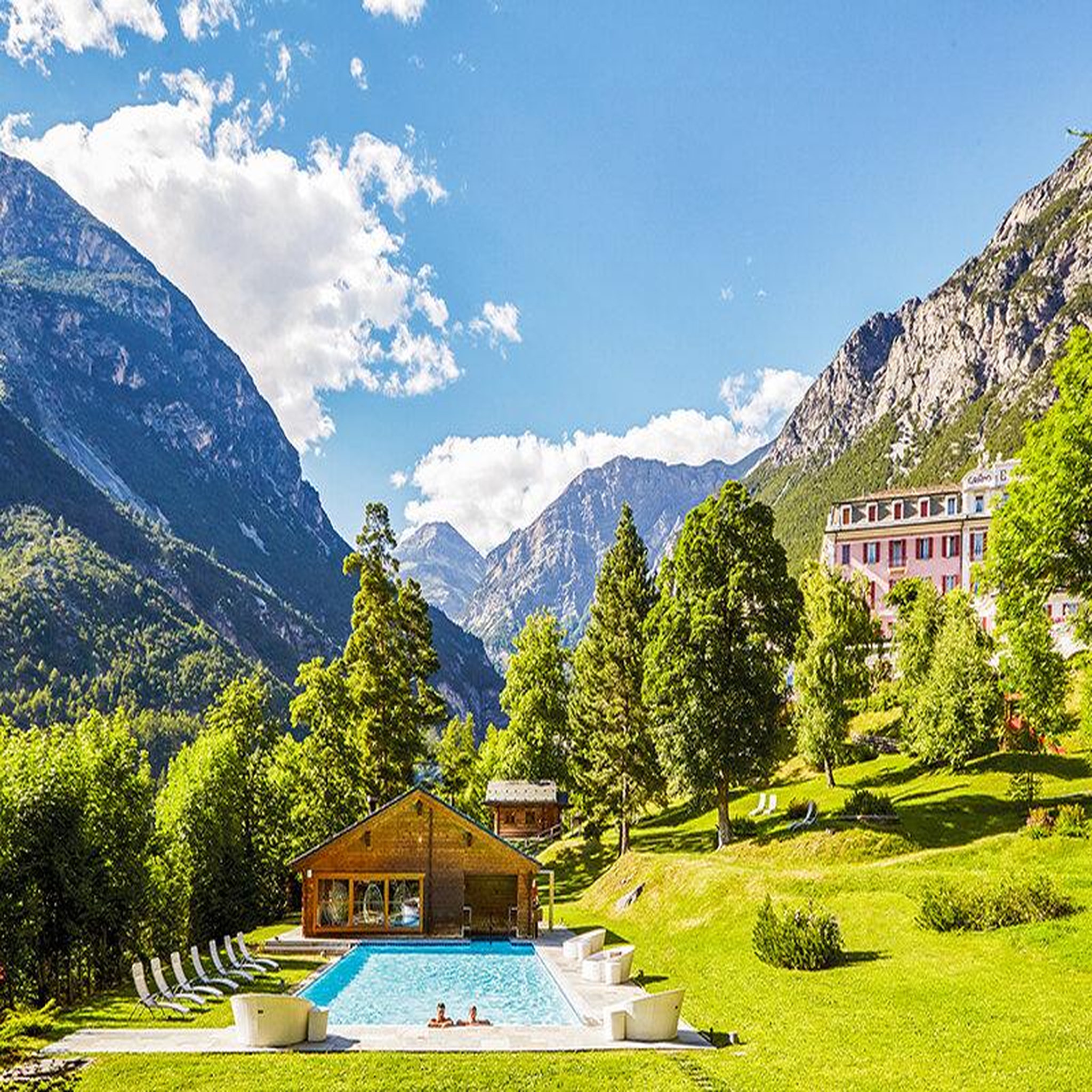 Voir la diapositive 4 : Smartbox Séjour relaxant en italie : 3 jours en qc terme avec accès au spa - coffret cadeau séjour