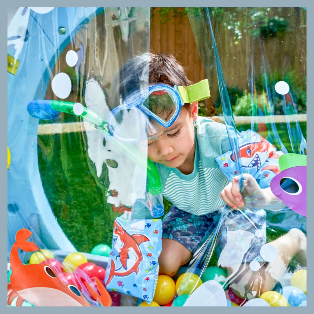 Kidkraft Bac à sable piscine à balle Requin avec échelle d'escalade