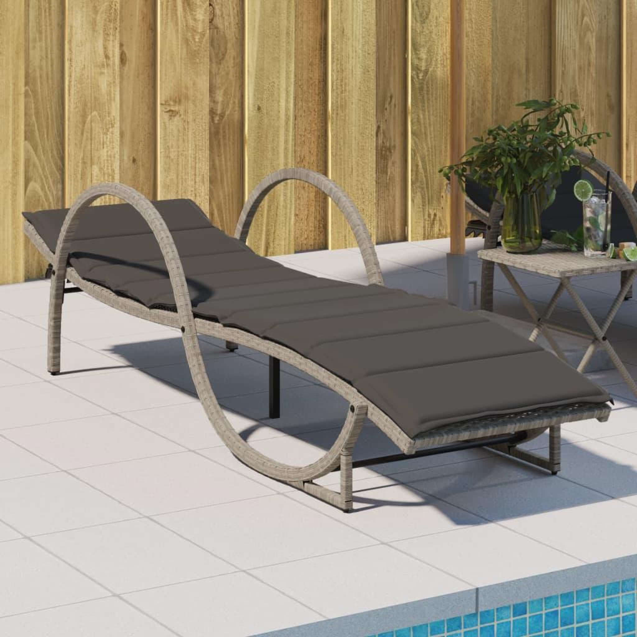 VIDAXL Chaise longue et coussin gris clair 60x199x42 cm resine tressee