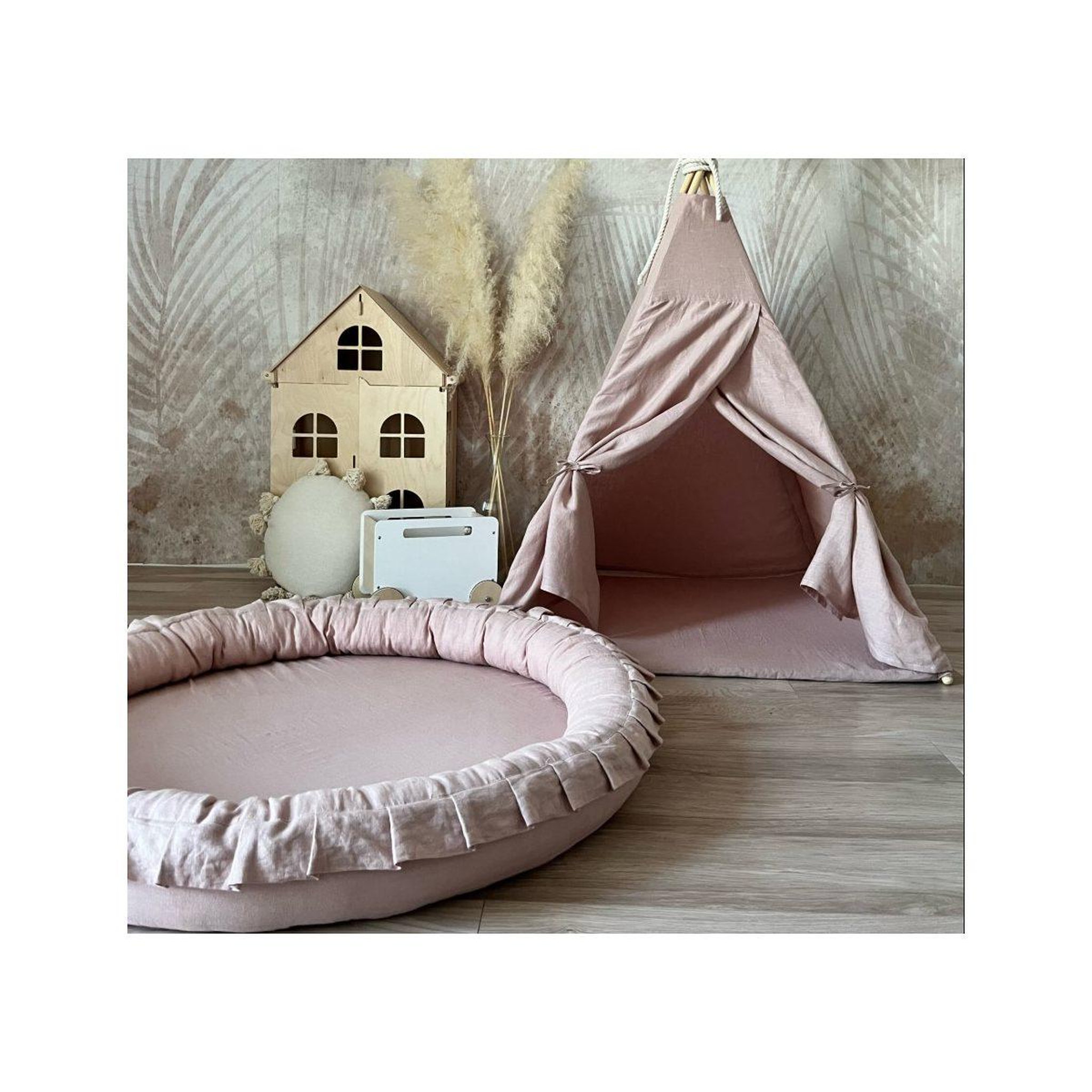 Voir la diapositive 2 : MONIO FOR KIDS Tapis nid en lin rose poudré