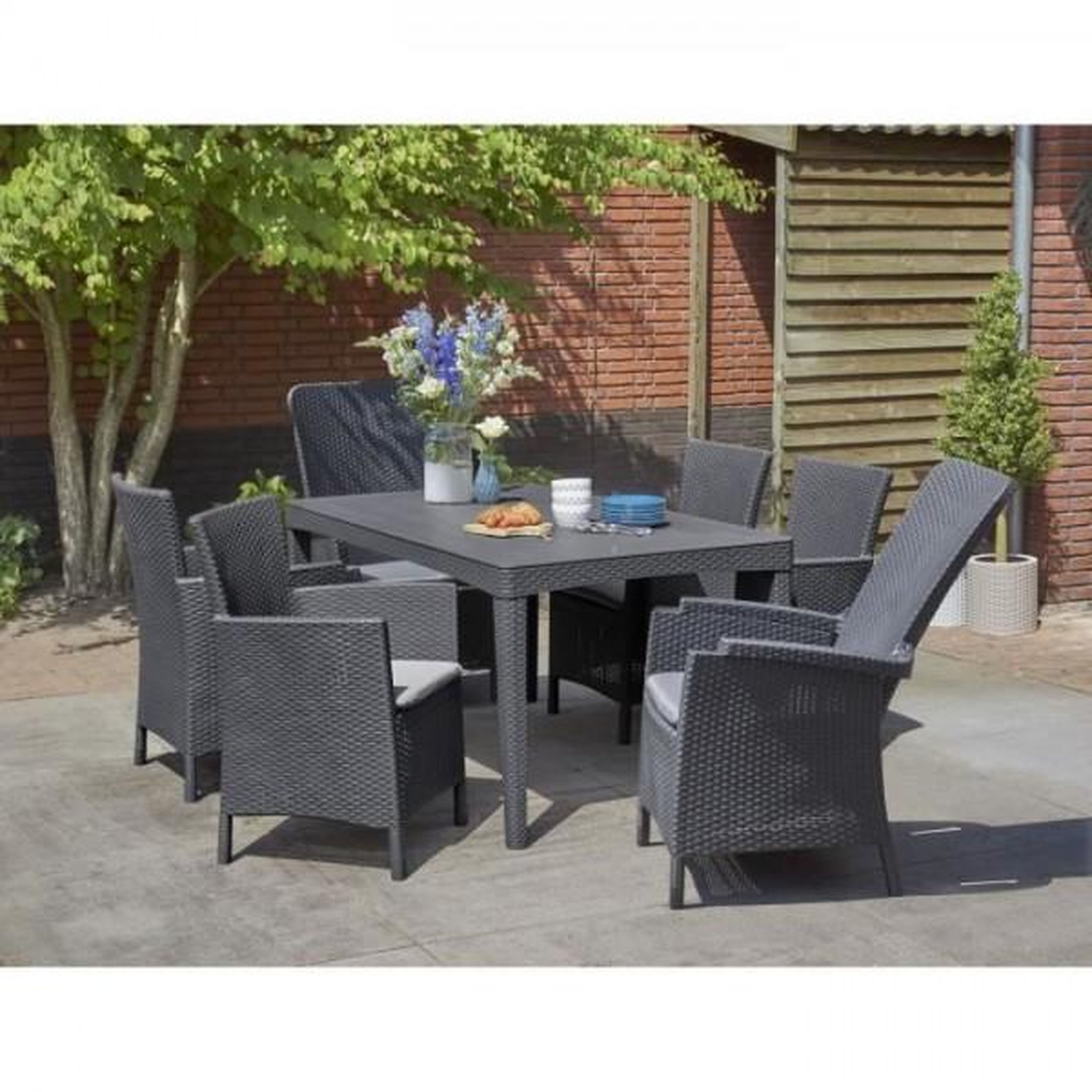 Voir la diapositive 2 : ALLIBERT by KETER Fauteuil de jardin - Allibert by KETER - IOWA - En résine imitation rotin tressé - Coloris : gris graphite - Avec coussin