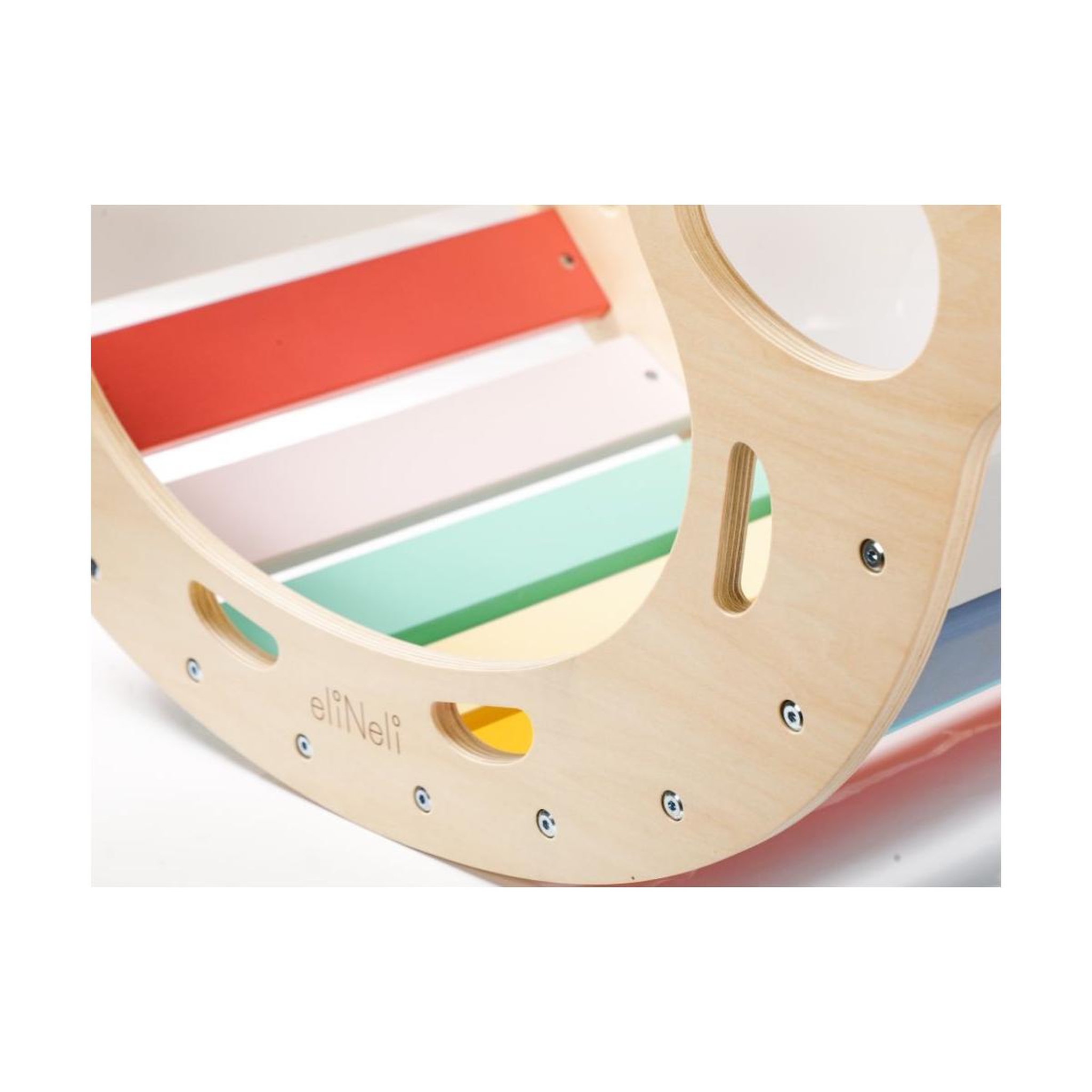 Voir la diapositive 2 : ELINELI Balançoire Montessori - bois 5en1 fresh