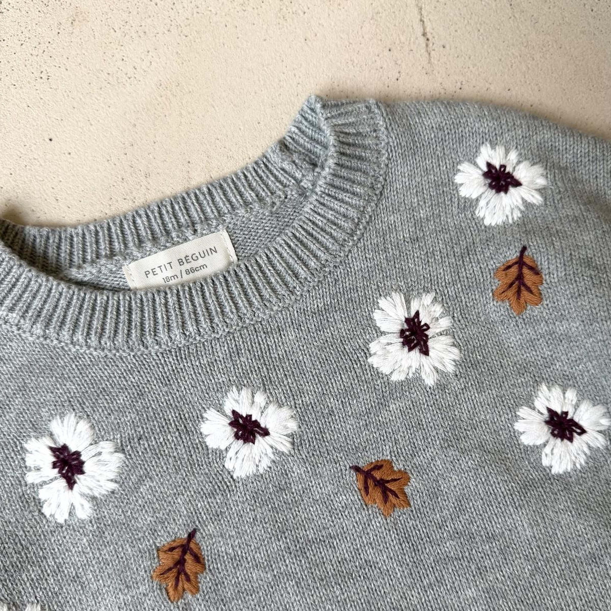 Voir la diapositive 6 : PETIT BEGUIN Pull enfant en tricot Aimée