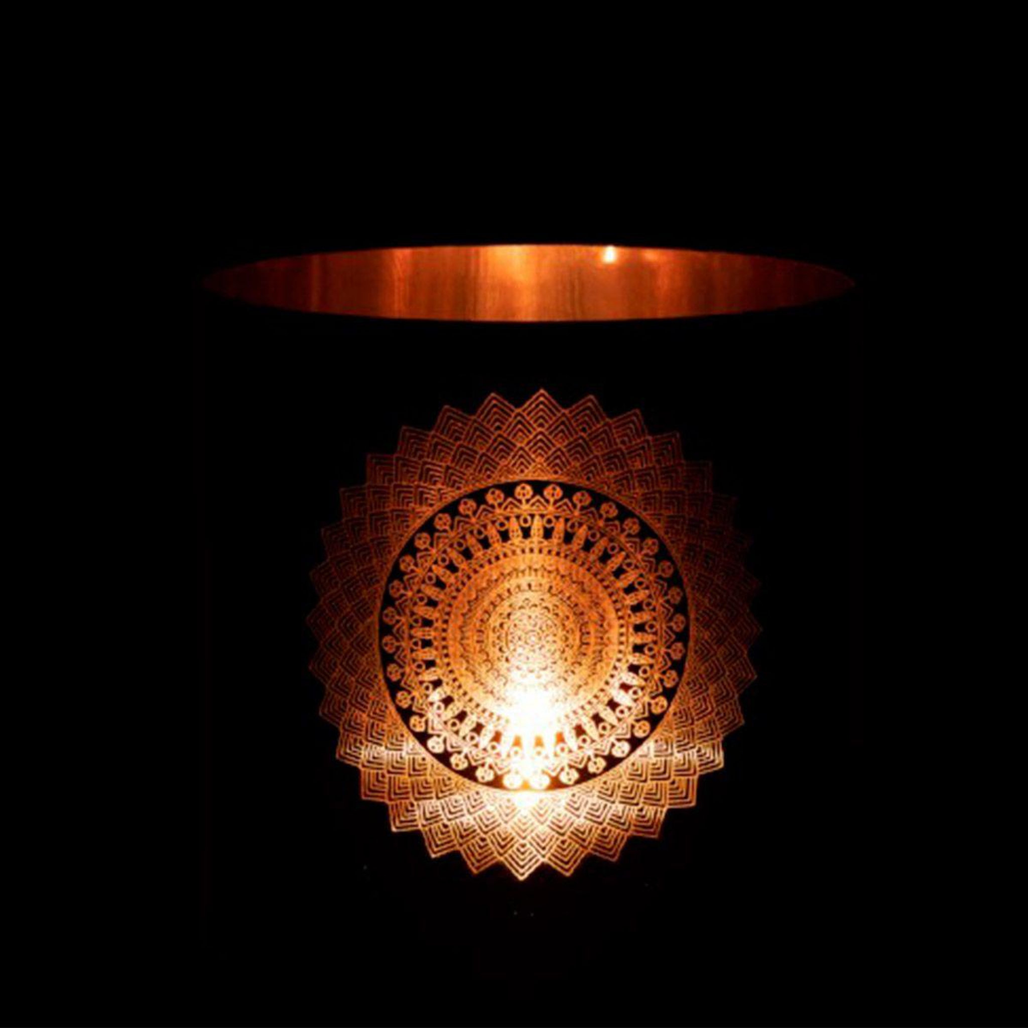Voir la diapositive 3 : J-LINE Photophore en verre  boho  20cm noir & cuivre