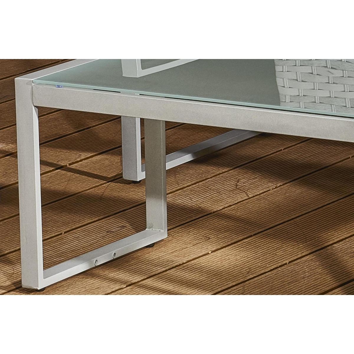 CONCEPT USINE Salon de jardin bas résine tressée 4 places ESNA