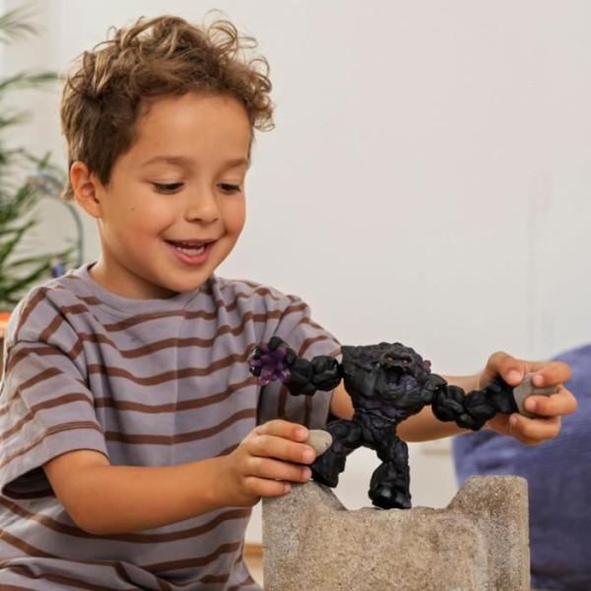 Voir la diapositive 2 : Schleich Monstre des ténebres - pierre - figurine schleich réaliste - créature mythique avec bras et torse mobiles - cadeau pour garç